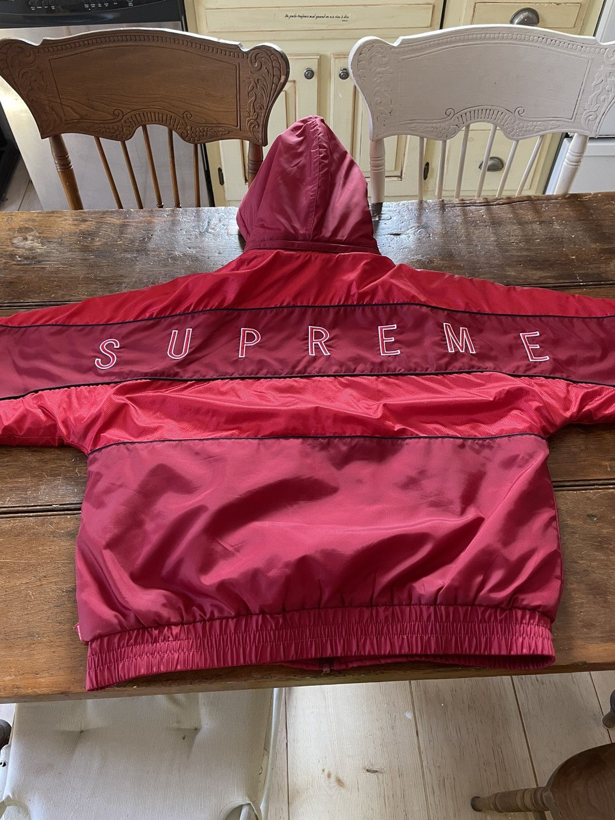 Sports piping puffy jacket hot sale