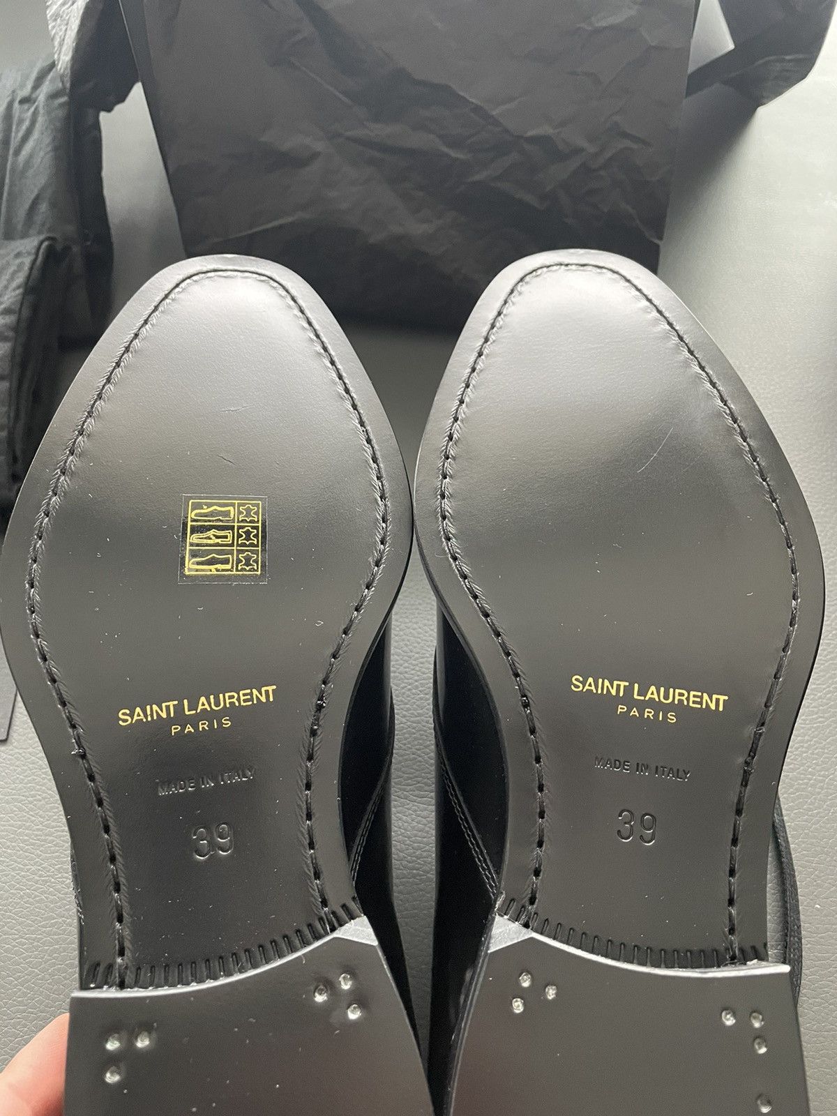 Hedi Slimane × Saint Laurent Paris × Yves Saint Laurent Super Rare 2015 Runway HEDI Le Smoking Derby Leather Shoes Size US 6 / EU 39 - 7 Thumbnail