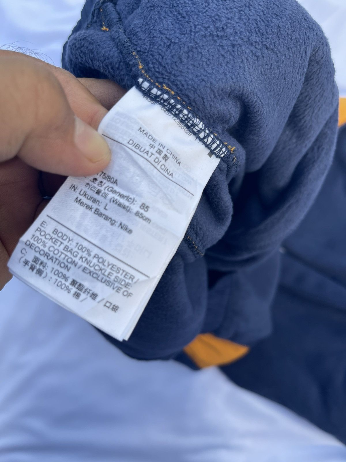 Nike VINTAGE NIKE FLEECE TRACK PANTS Size US 32 / EU 48 - 7 Thumbnail