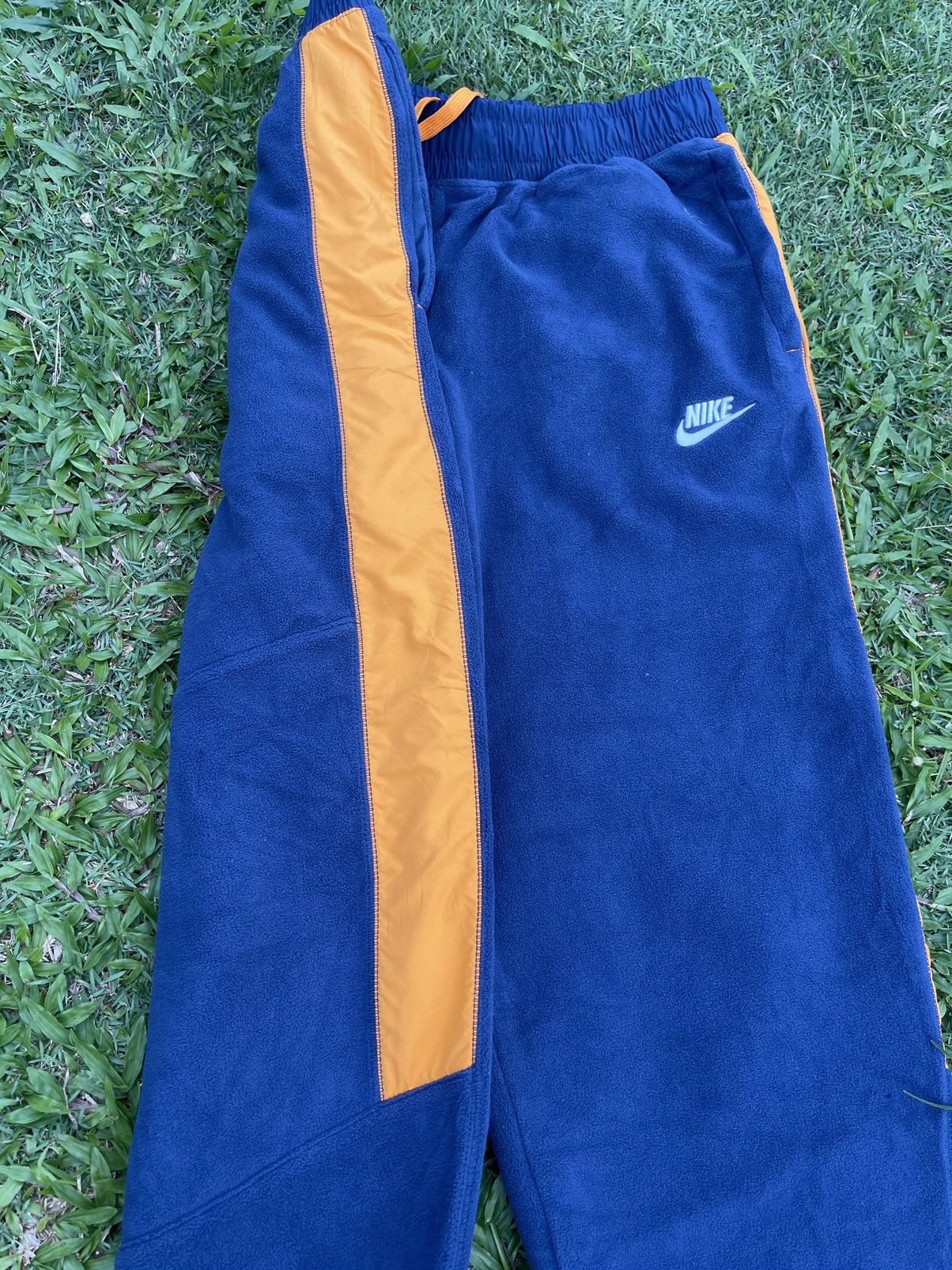 Nike VINTAGE NIKE FLEECE TRACK PANTS Size US 32 / EU 48 - 5 Thumbnail