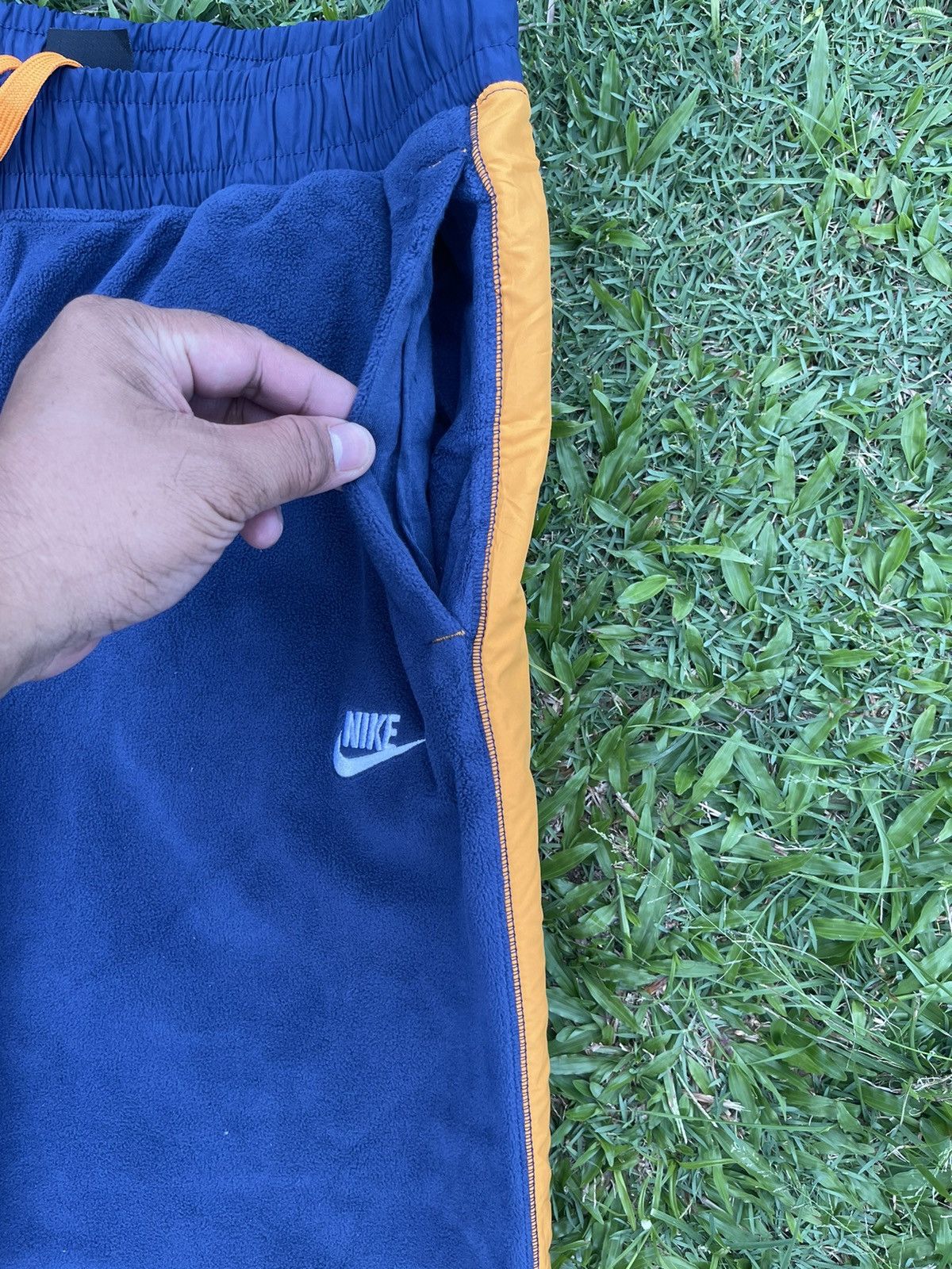 Nike VINTAGE NIKE FLEECE TRACK PANTS Size US 32 / EU 48 - 3 Thumbnail