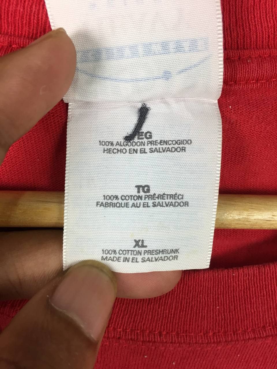 Gildan Vtg Y2K A Problem Child Sexy Graphic Tees Size US XXL / EU 58 / 5 - 8 Thumbnail