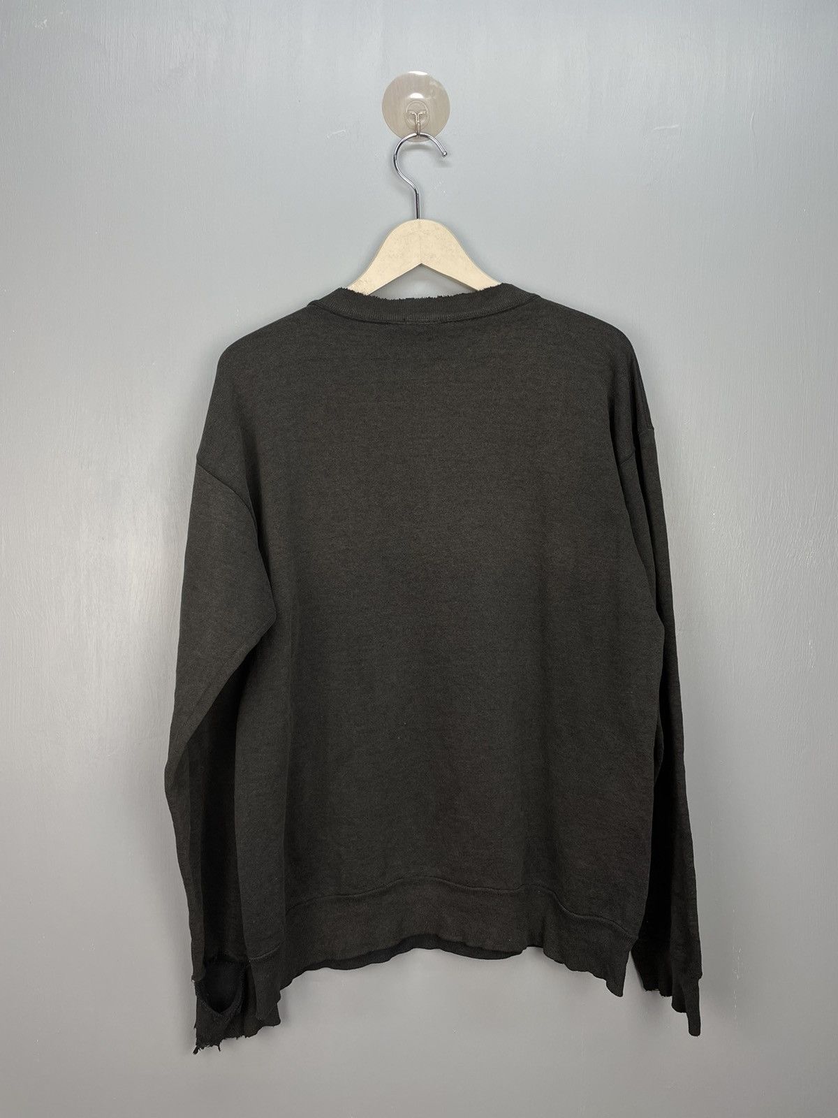 Disney Vintage 80s Distressed Mickey Mouse sweatshirt Size US L / EU 52-54 / 3 - 2 Thumbnail