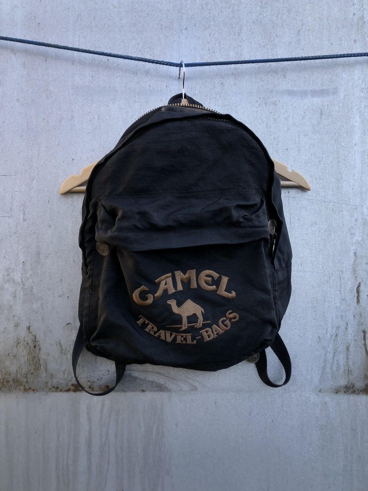 Camel × Vintage vintage camel logo cigarettes black backpack bag