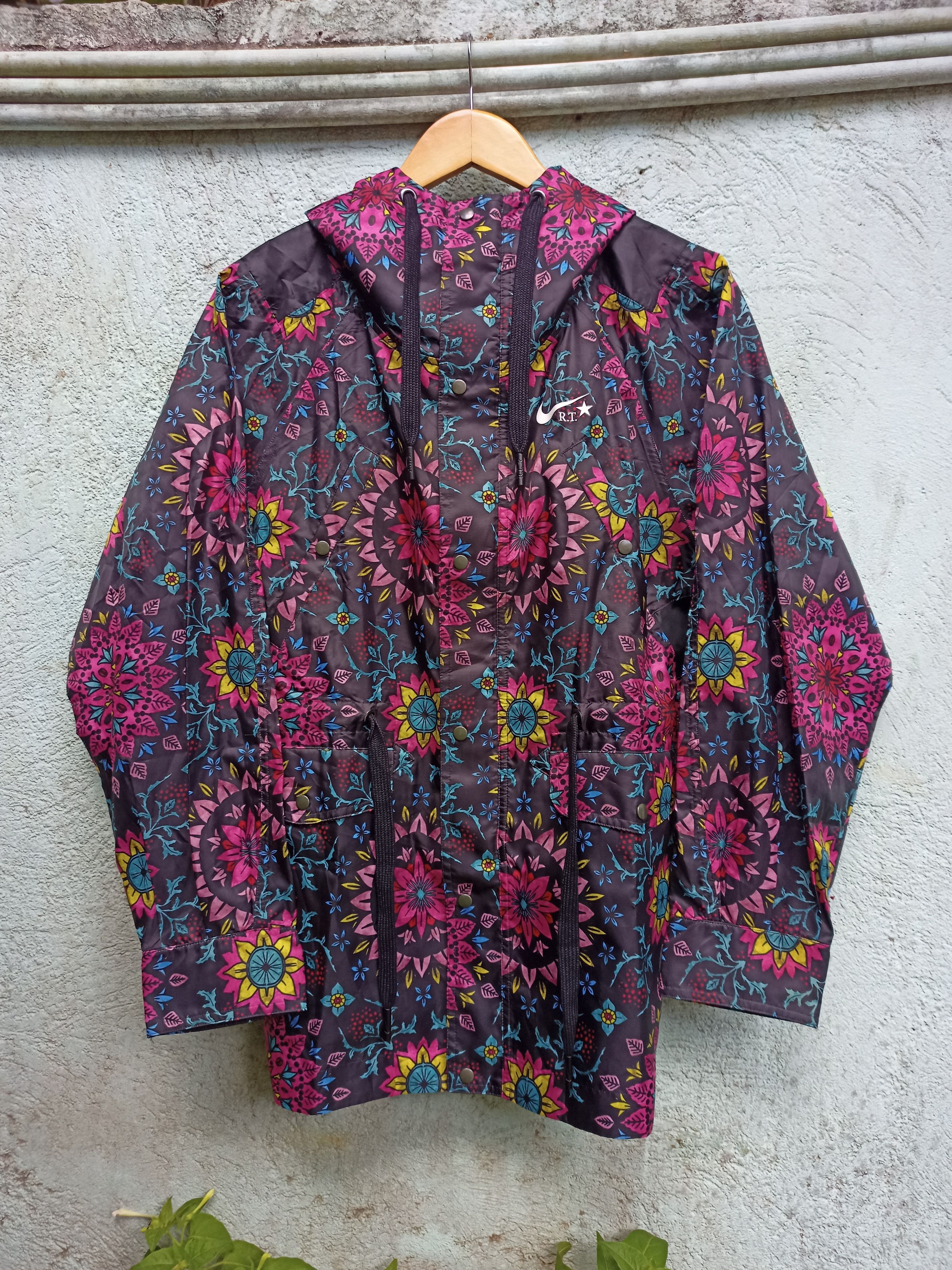 Nike Riccardo Tisci NikeLab x Riccardo Tisci Kaleidoscope jacket Grailed