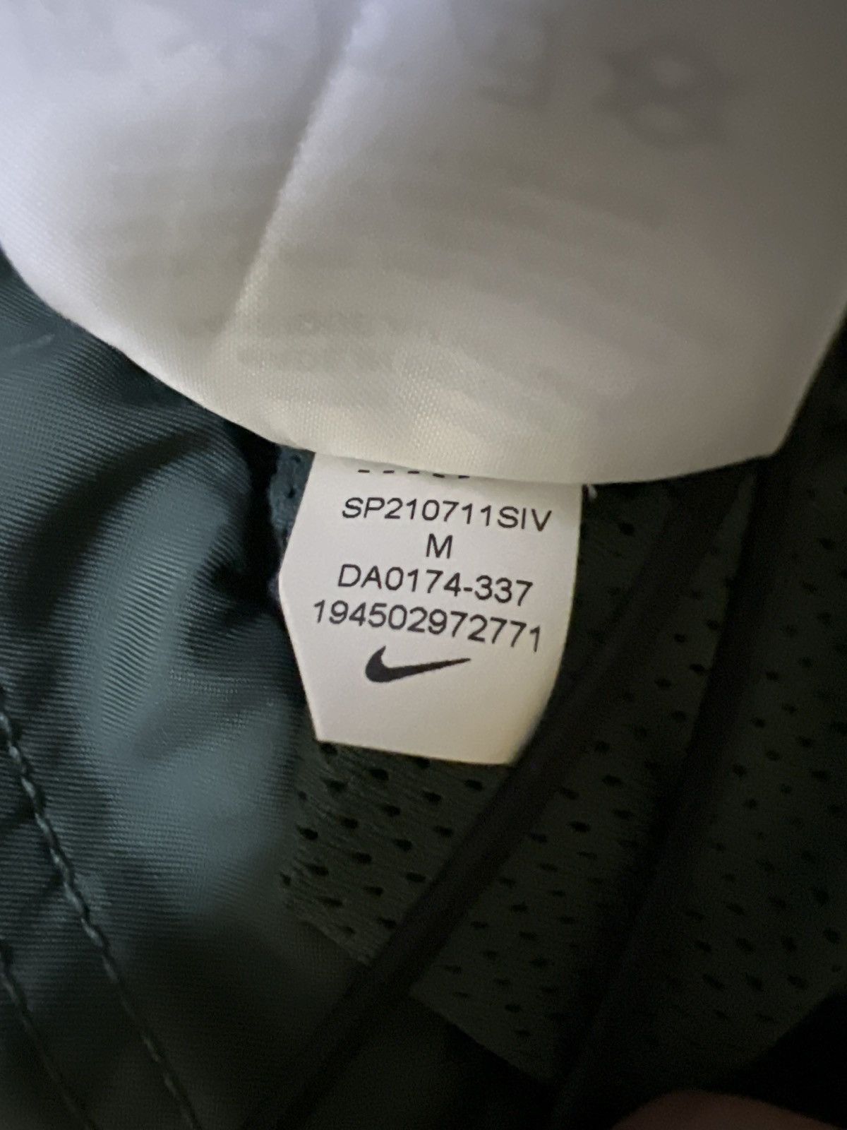 Nike Nike Windbreaker Size US M / EU 48-50 / 2 - 5 Thumbnail