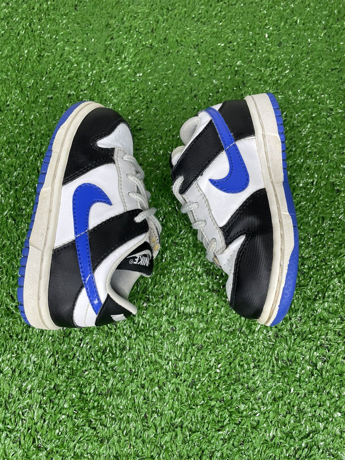 Nike × Vintage Nike Dunk Low White Varsity Royal Black Toddler Sz 7c 2008 Size US 7 / EU 40 - 4 Thumbnail