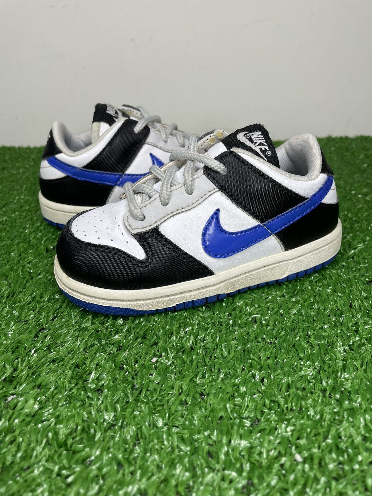 Nike × Vintage Nike Dunk Low White Varsity Royal Black Toddler Sz 7c 2008 Size US 7 / EU 40 - 1 Thumbnail