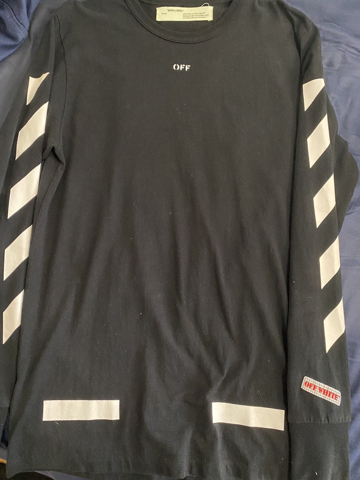 OFF-WHITE “Seeing Things” Long Sleeve T-Shirt Arrows