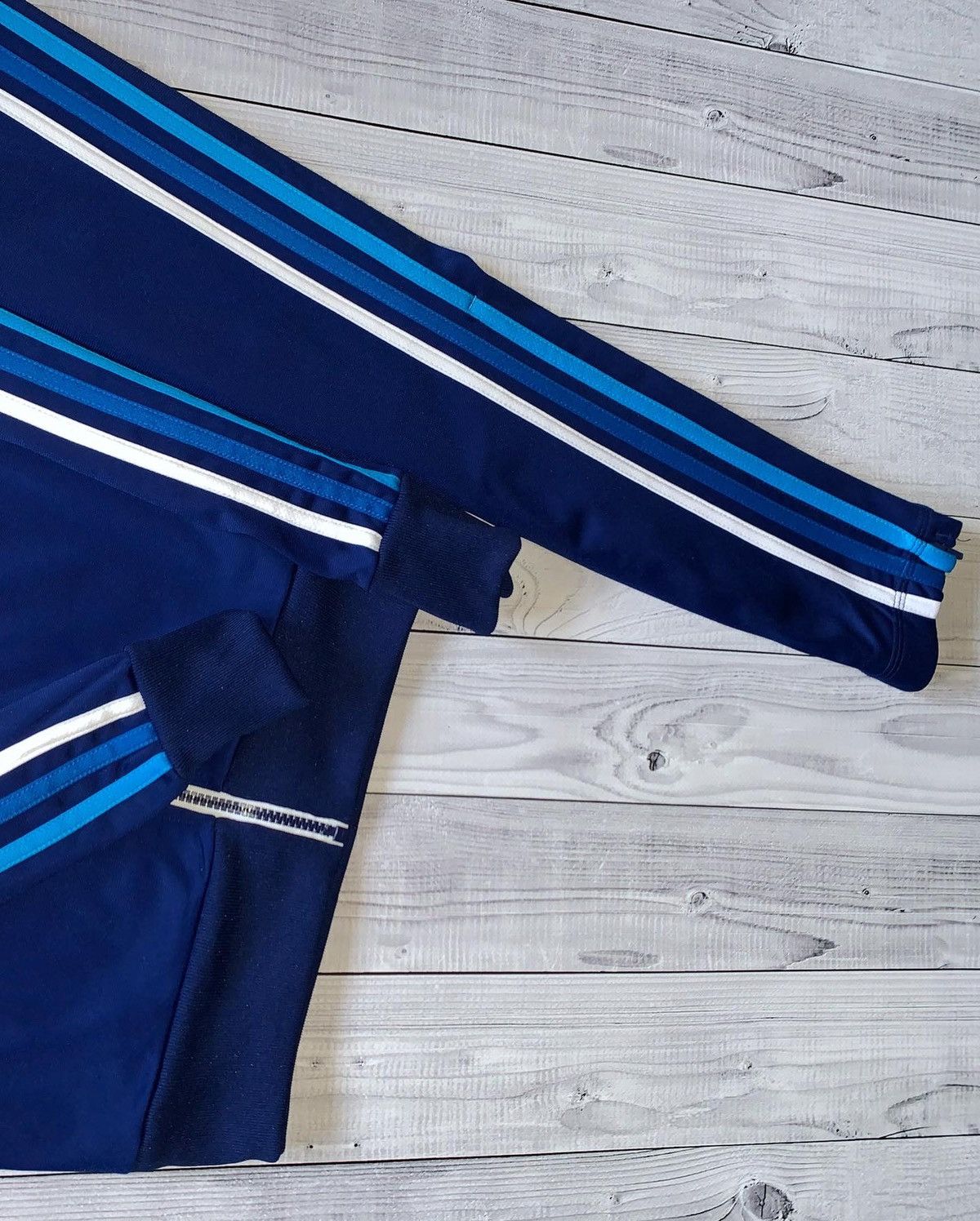 Adidas × Vintage Adidas Track Suit Essentials performance rare size S Size US S / EU 44-46 / 1 - 2 Thumbnail