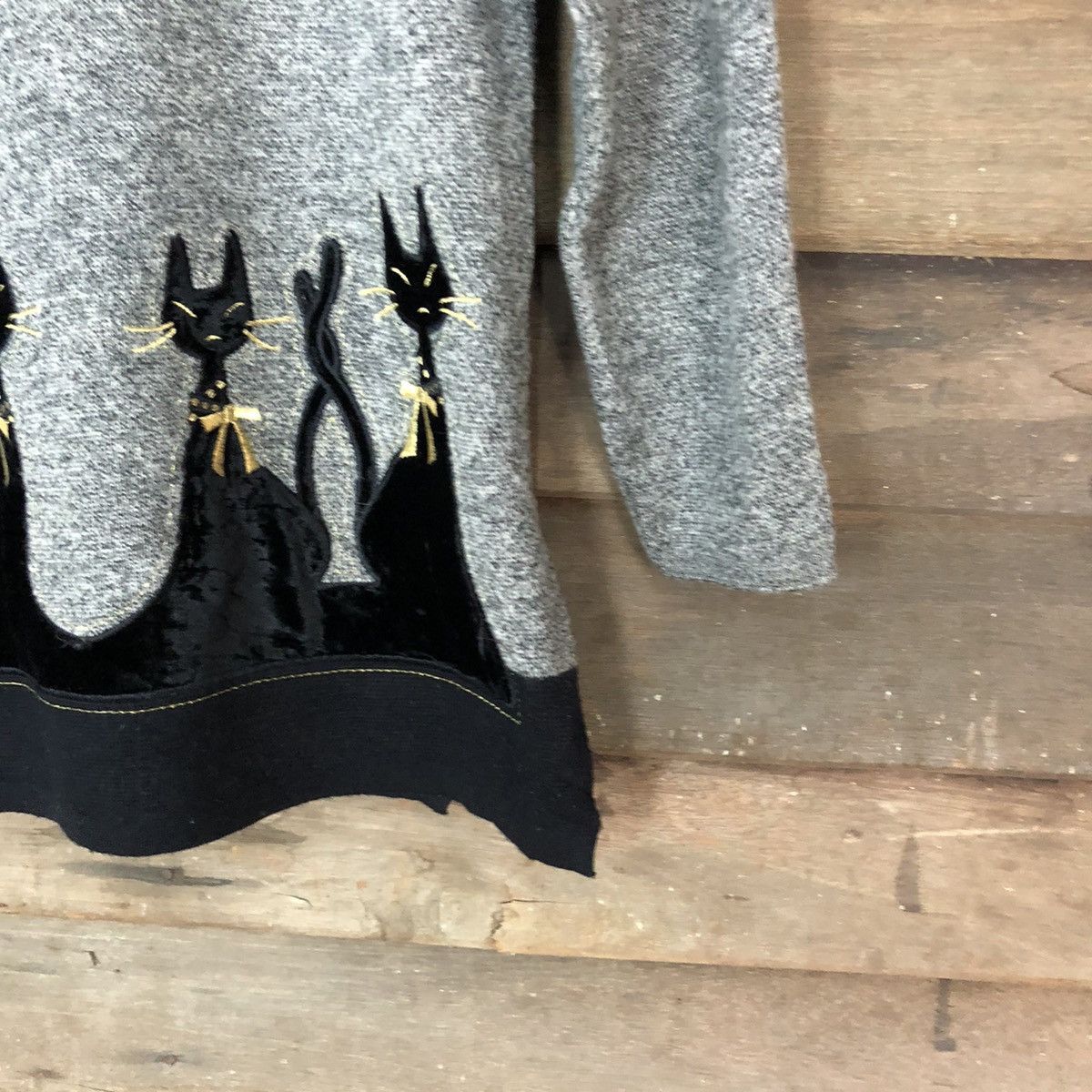 Japanese Brand Tbusonia Kamon cat Grey Knitwear Sweater #6753 Size US M / EU 48-50 / 2 - 5 Thumbnail