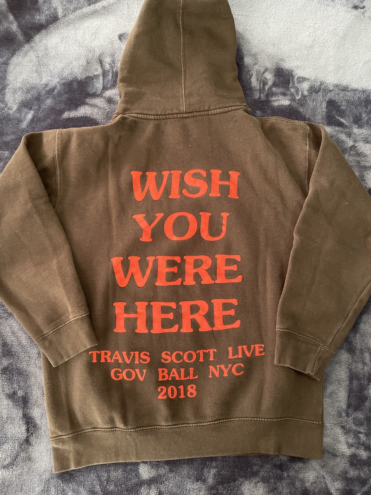 Travis scott gov ball hoodie sales