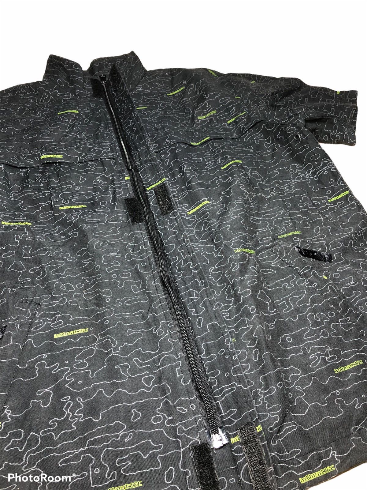 Hypebeast × In The Attic FULL PRINT SHORT SLEEVE ZIPPER JACKET Size US M / EU 48-50 / 2 - 5 Thumbnail