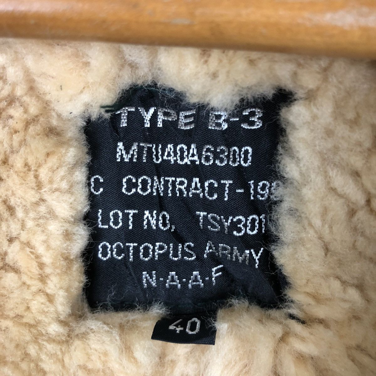 Octopus ✈️🔥TYPE B3 OCTOPUS ARMY 1986 LEATHER JACKET🔥✈️ Size US M / EU 48-50 / 2 - 13 Thumbnail