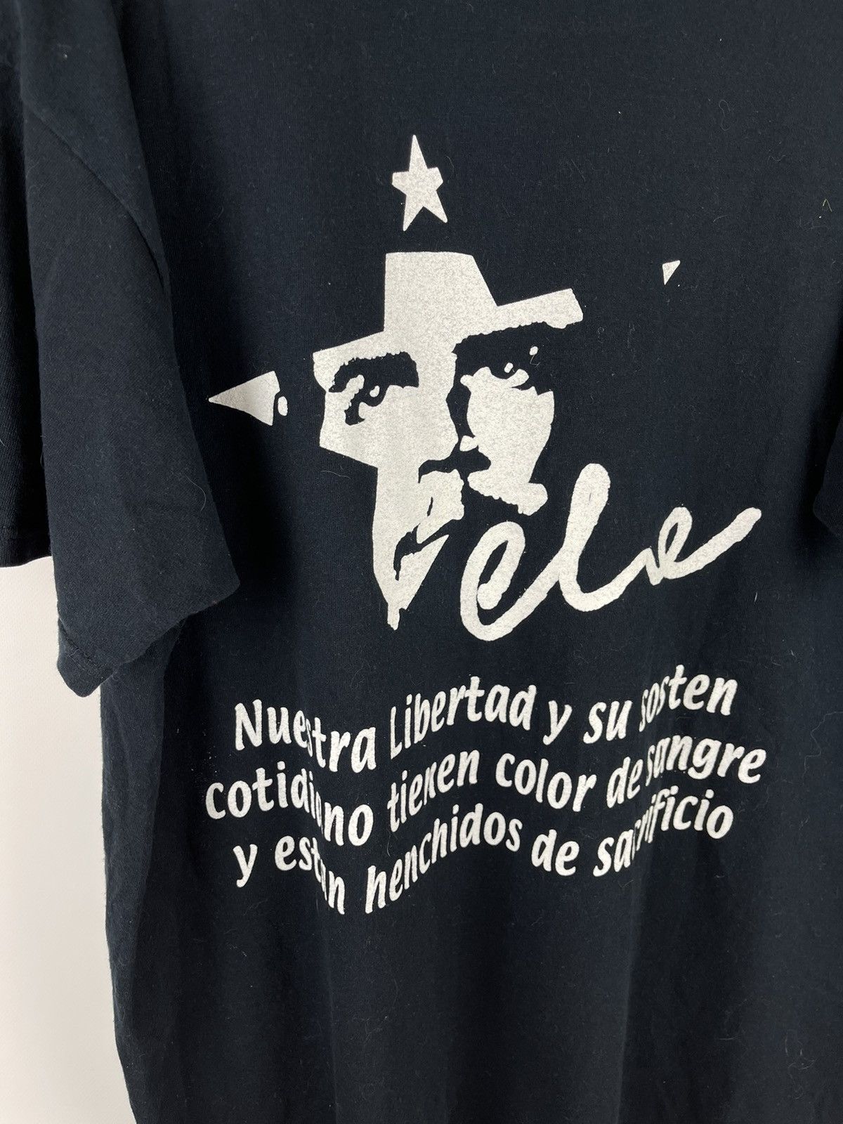 Fruit Of The Loom FOTL Che Guevara vintage big logo double side print tee Size US XL / EU 56 / 4 - 7 Thumbnail