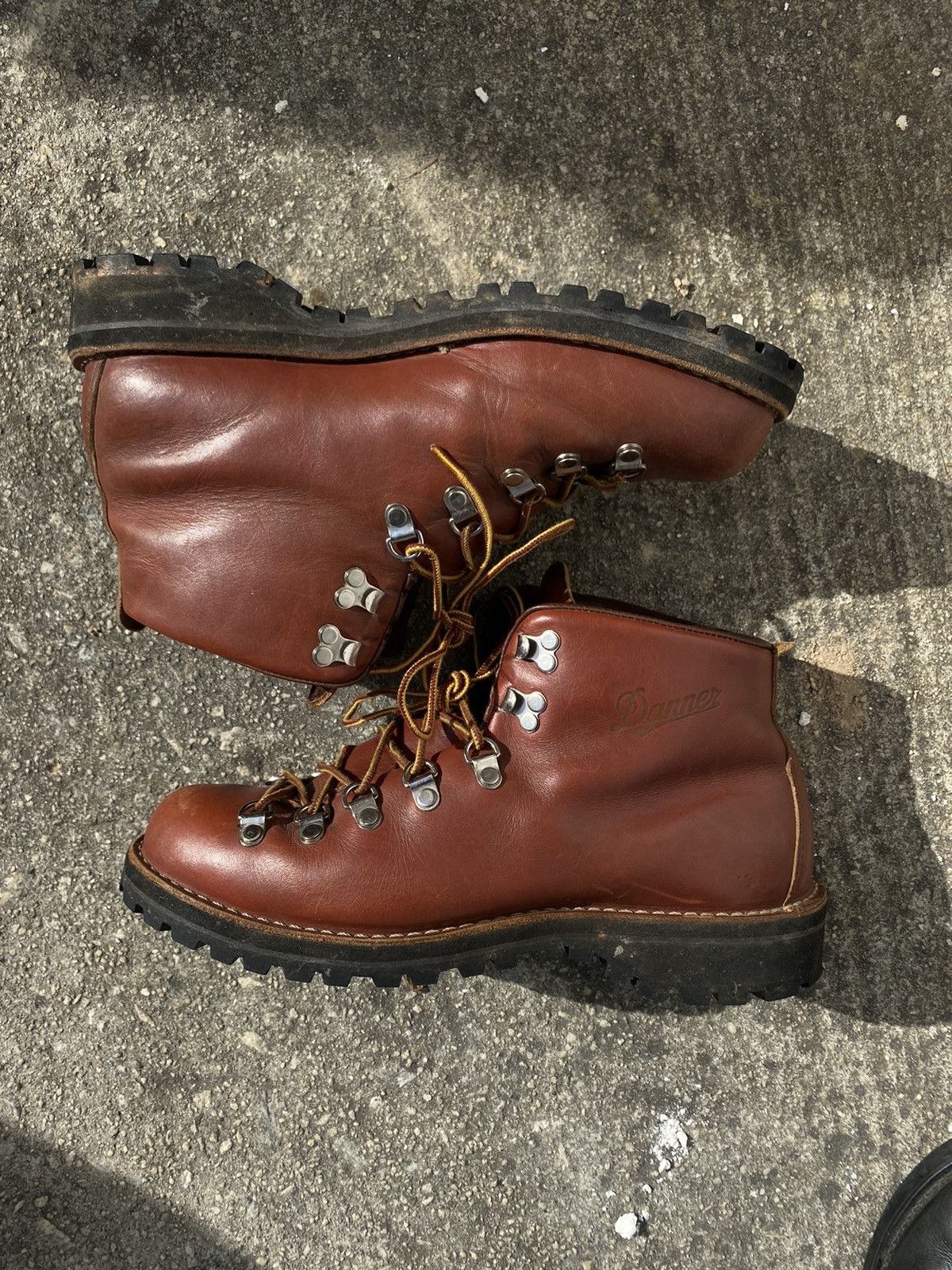 danner combat hiker