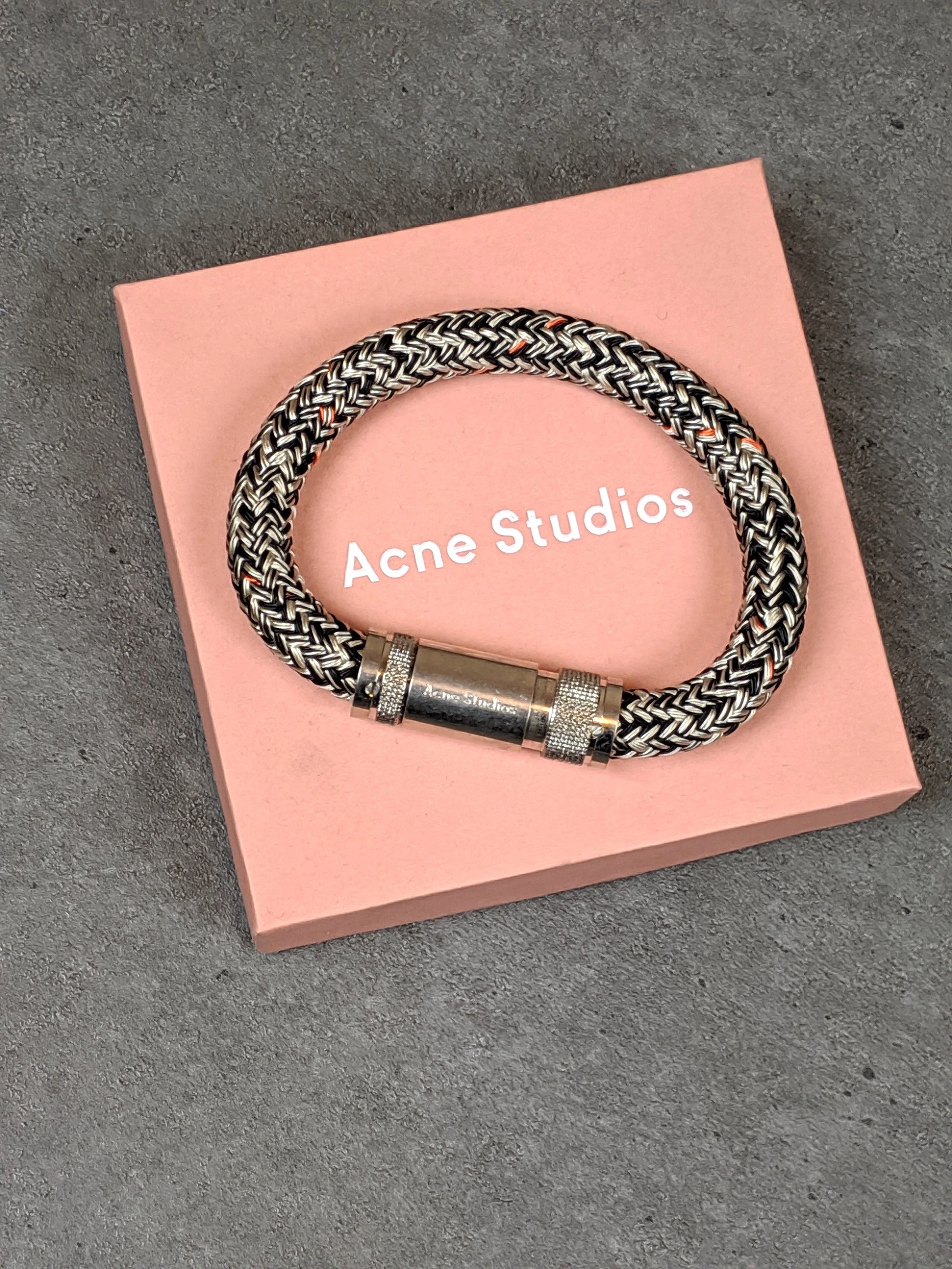 Acne Studios NWT AUX Closure Bracelet 1 Size Ultra Thick Size ONE SIZE - 3 Thumbnail