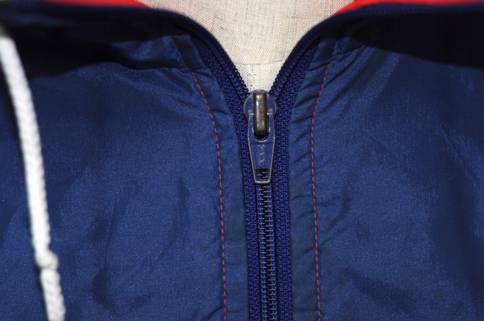 Nike Vintage 70s Nike air Sportswear Windbreaker Jacket Size US M / EU 48-50 / 2 - 4 Thumbnail