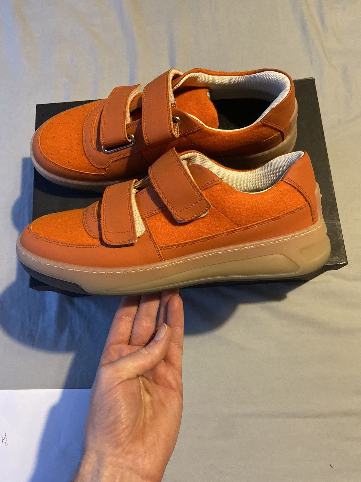 Acne Studios ACNE STUDIOS PEREY VELCRO STRAP SNEAKERS Size US 10 / EU 43 - 6 Thumbnail