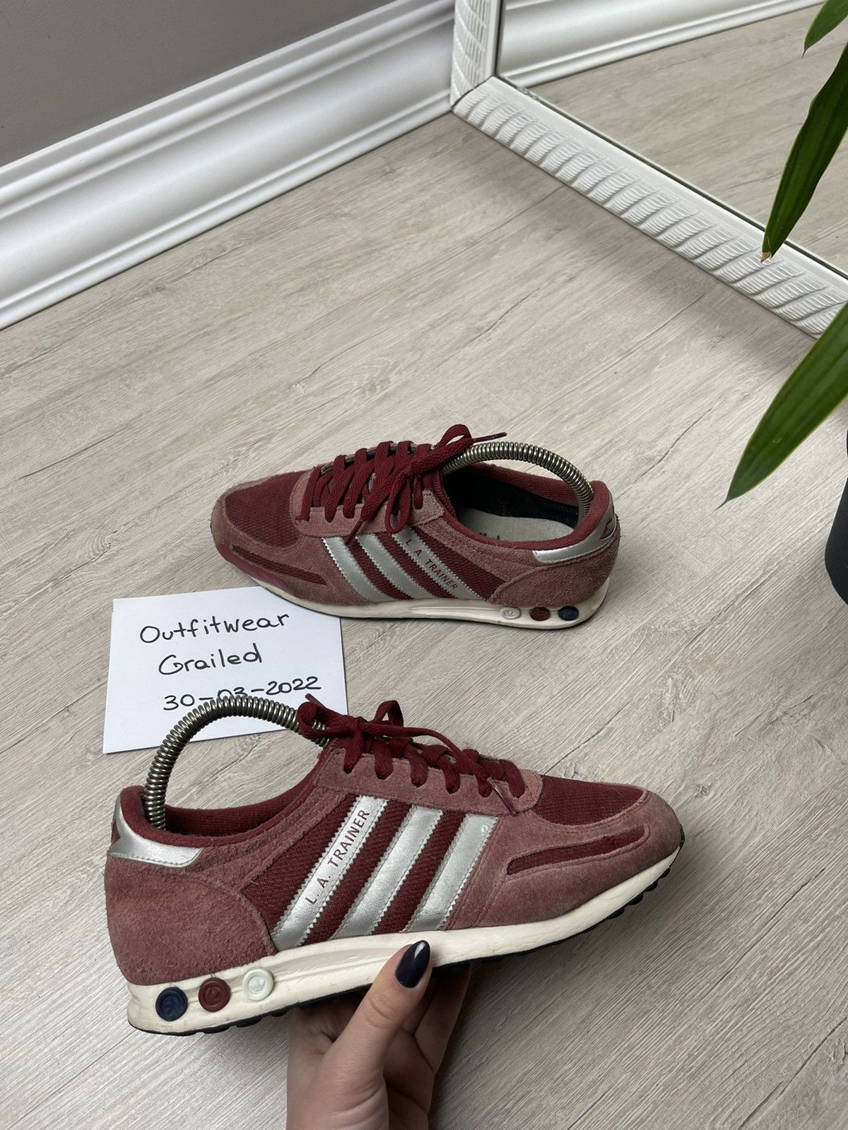 Adidas la hotsell trainer bordeaux