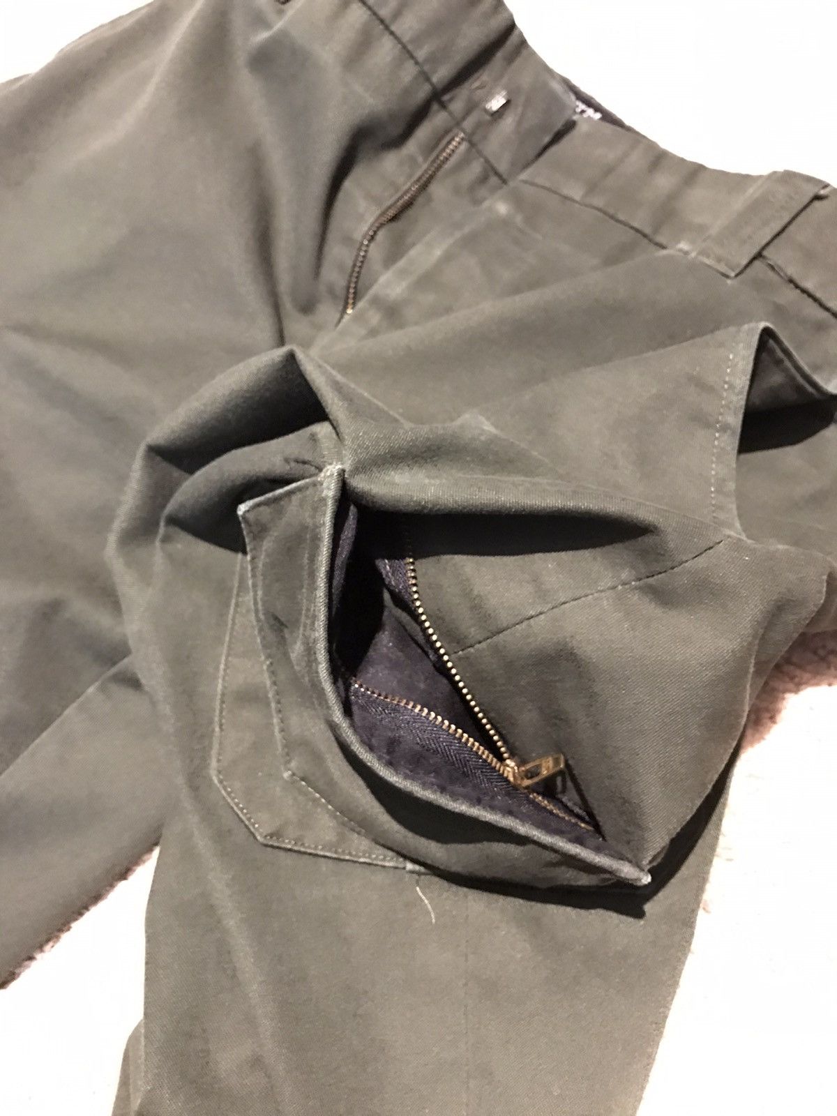 Blkbvr Olive drab cargo pants pleated flared utility stacks pockets Size US 34 / EU 50 - 7 Thumbnail