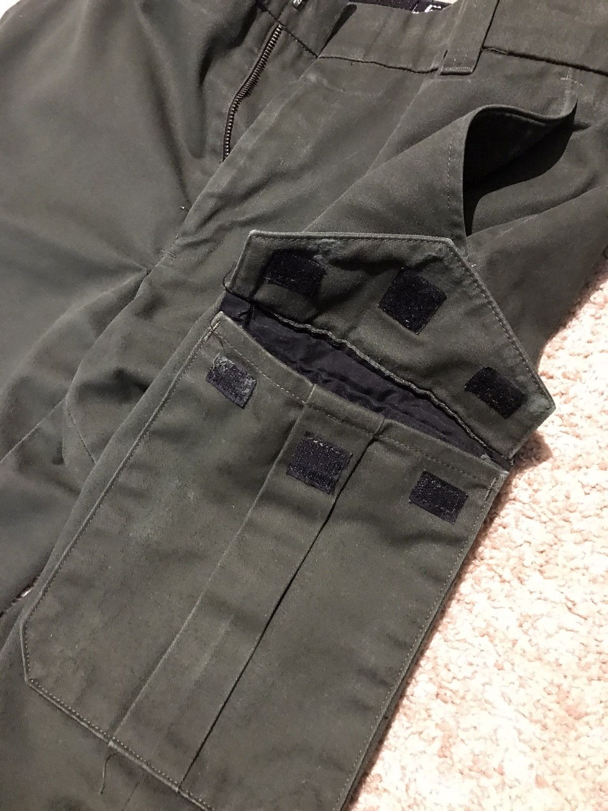 Blkbvr Olive drab cargo pants pleated flared utility stacks pockets Size US 34 / EU 50 - 6 Thumbnail