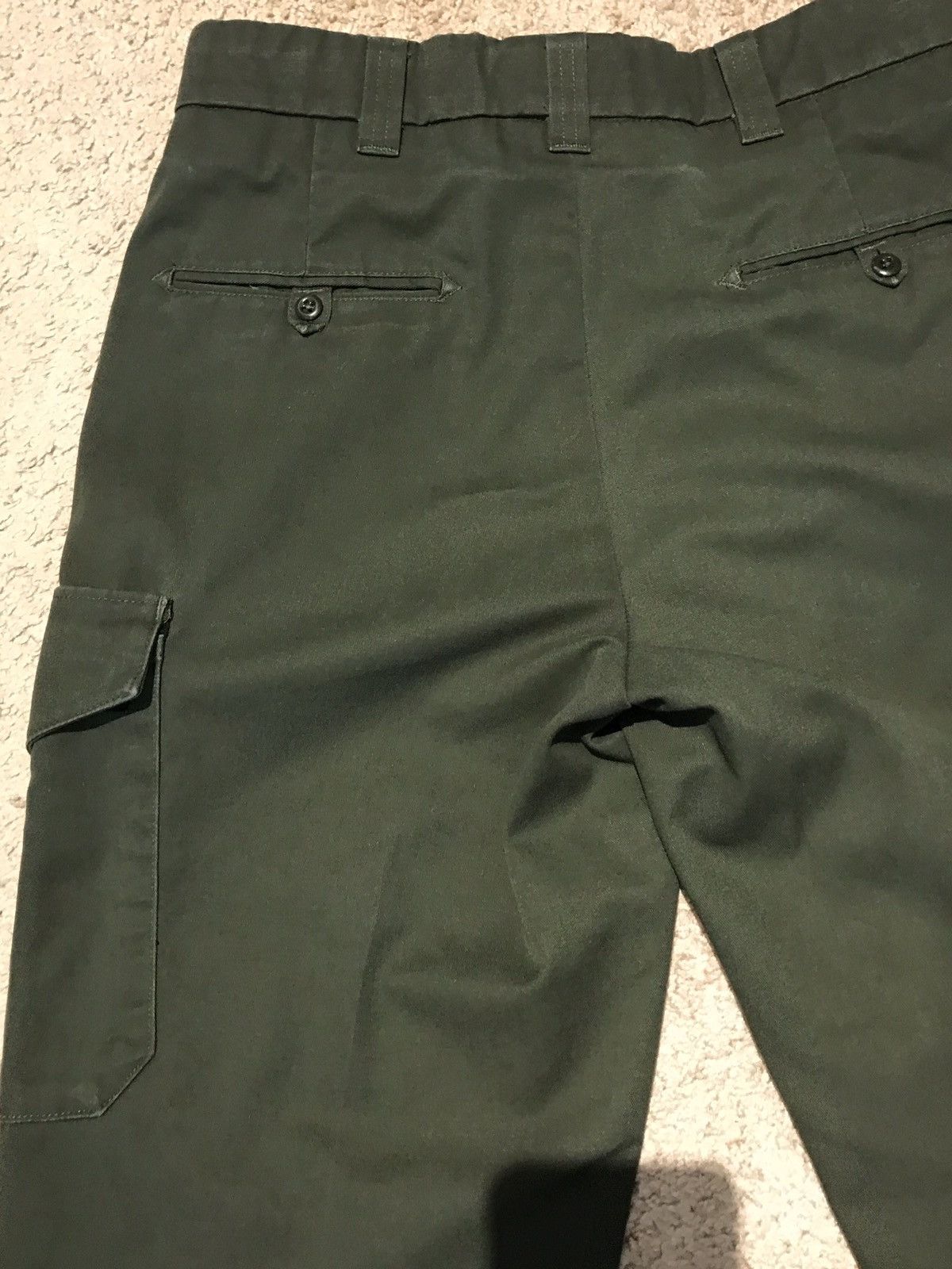 Blkbvr Olive drab cargo pants pleated flared utility stacks pockets Size US 34 / EU 50 - 11 Thumbnail