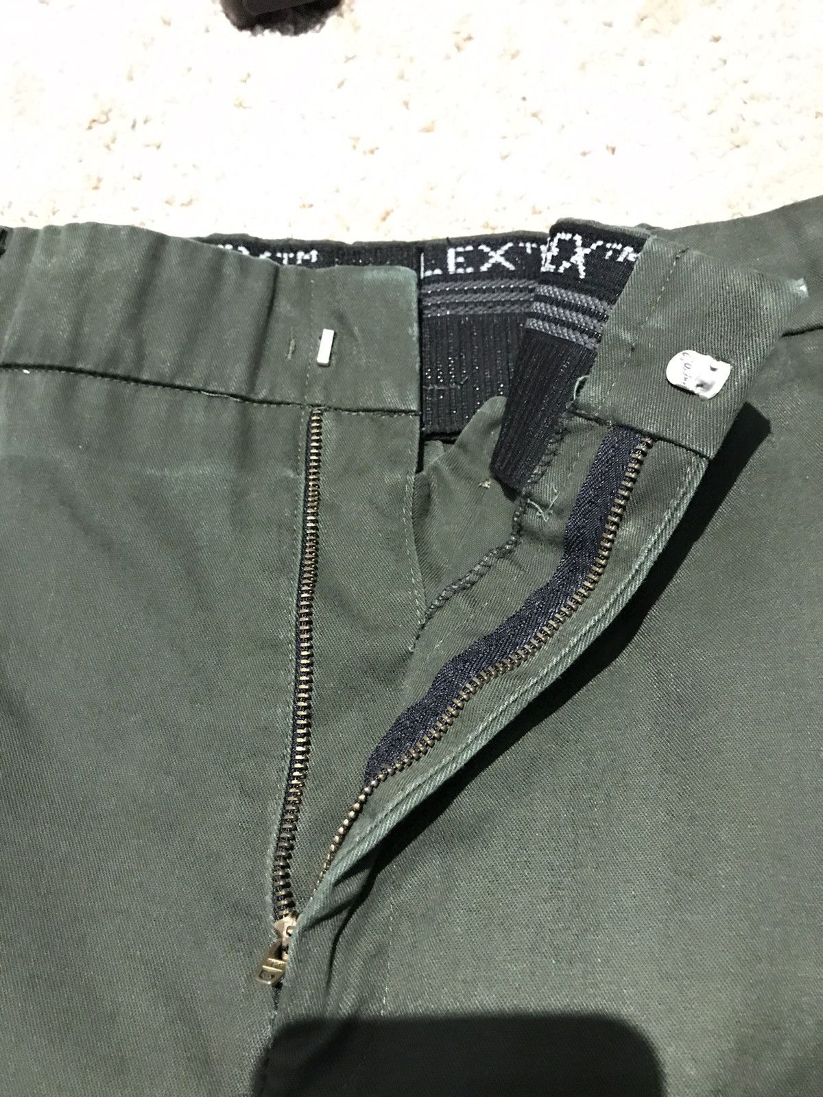 Blkbvr Olive drab cargo pants pleated flared utility stacks pockets Size US 34 / EU 50 - 3 Thumbnail