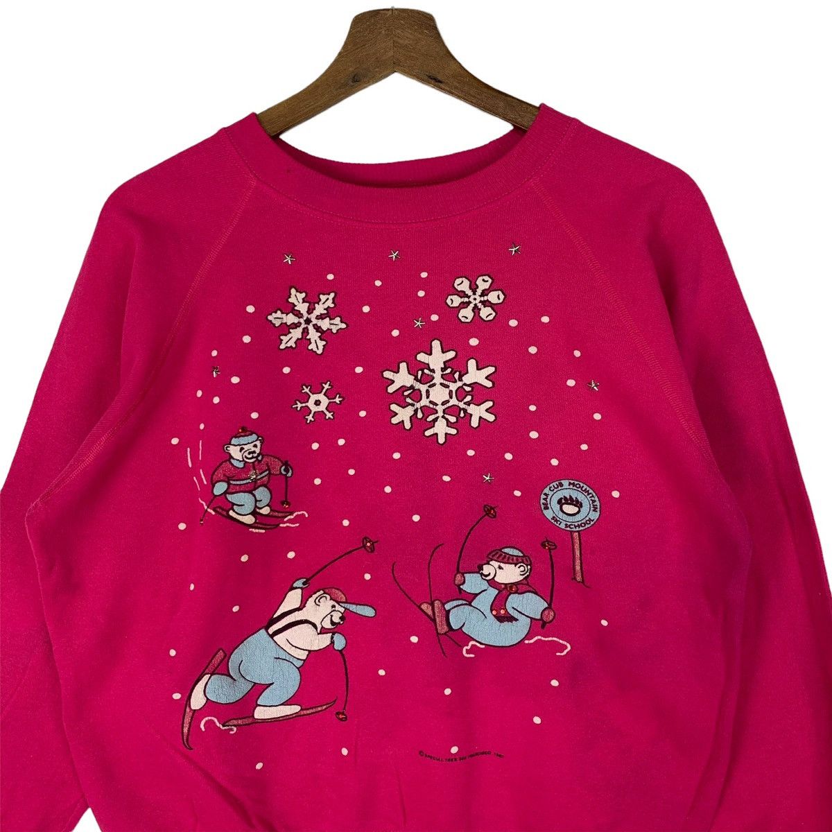 Hanes Hanes Big Logo Christmas Crewneck Sweatshirt Size US M / EU 48-50 / 2 - 2 Thumbnail