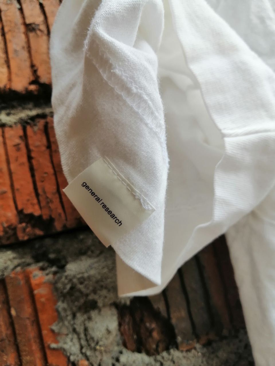 General Research General Research Logo 2001 White Tshirt Size US M / EU 48-50 / 2 - 8 Thumbnail