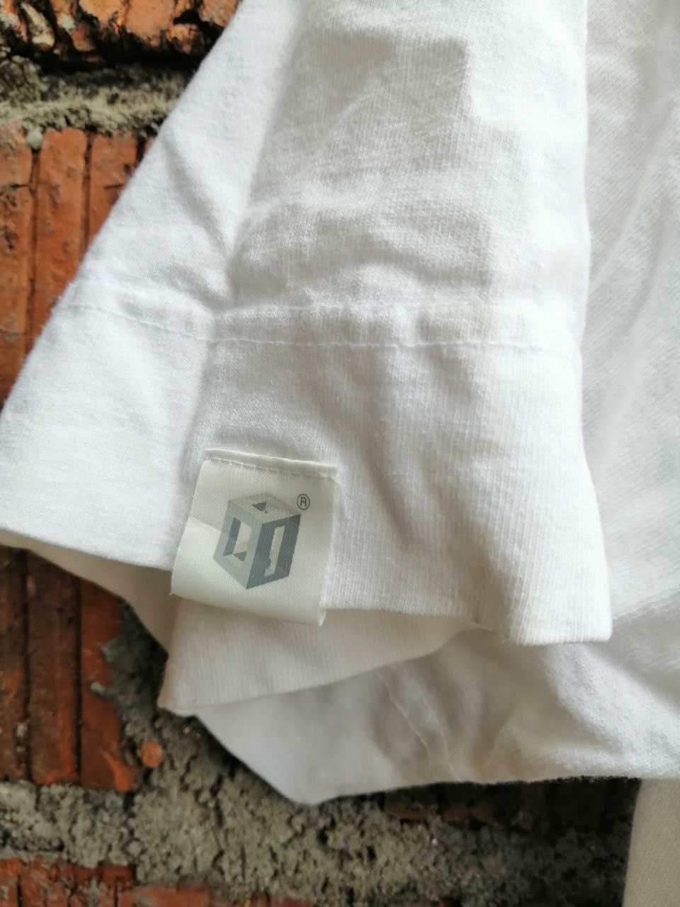 General Research General Research Logo 2001 White Tshirt Size US M / EU 48-50 / 2 - 7 Thumbnail