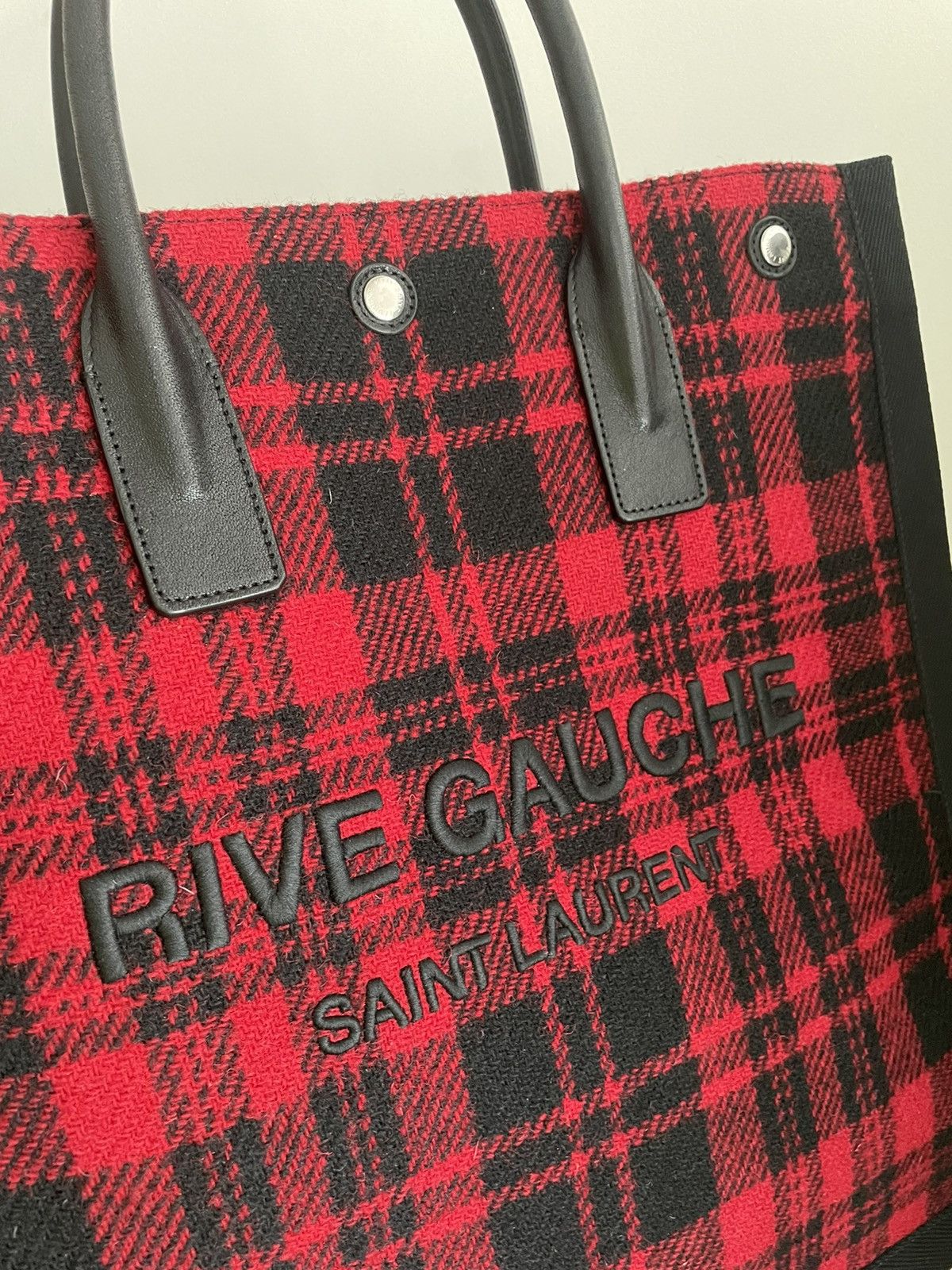Hedi Slimane × Saint Laurent Paris × Yves Saint Laurent New Rare Limited Edition Runway Rive Gauche Logo Tote Bag Size ONE SIZE - 17 Thumbnail