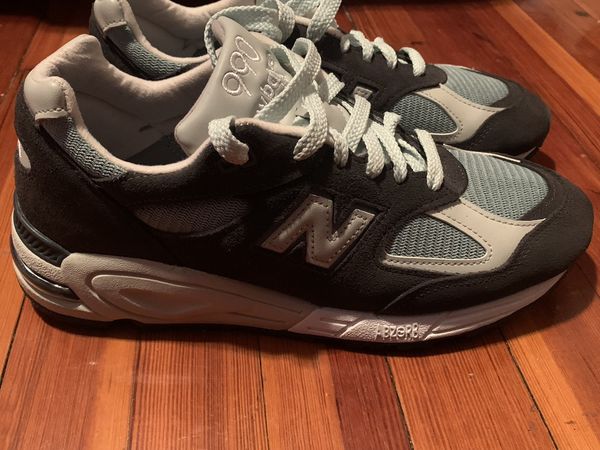 kith 990v2 steel blue