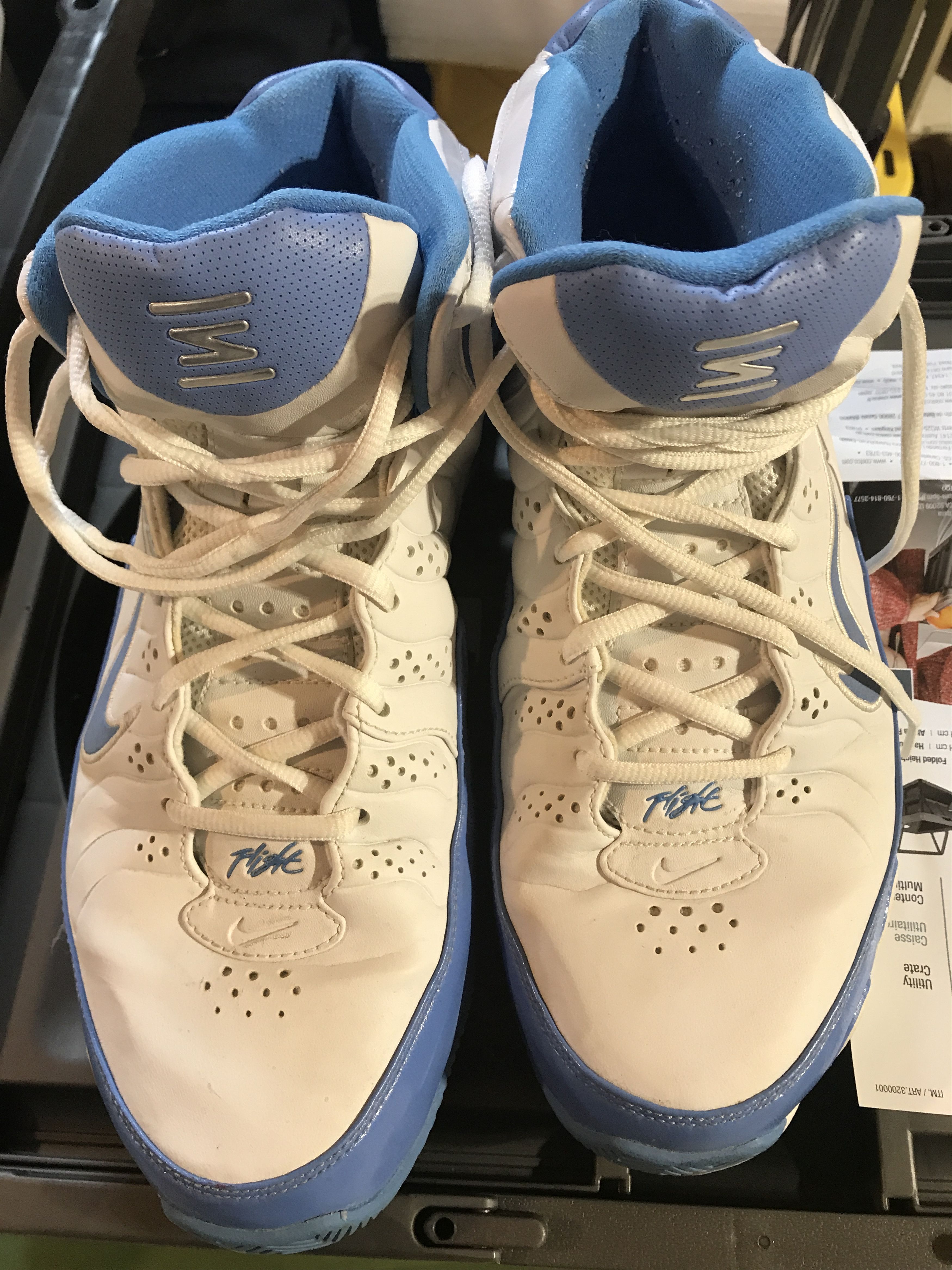 nike shox carolina blue