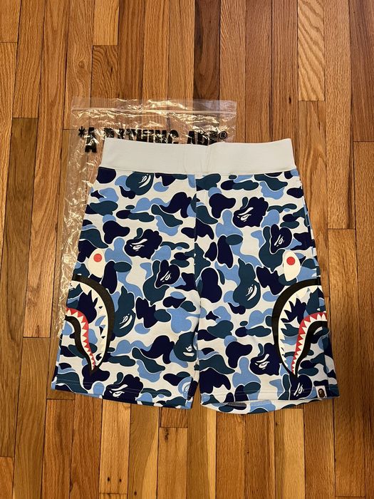 Bape BIG ABC CAMO SIDE SHARK SWEAT SHORTS NAVY baby blue bape M