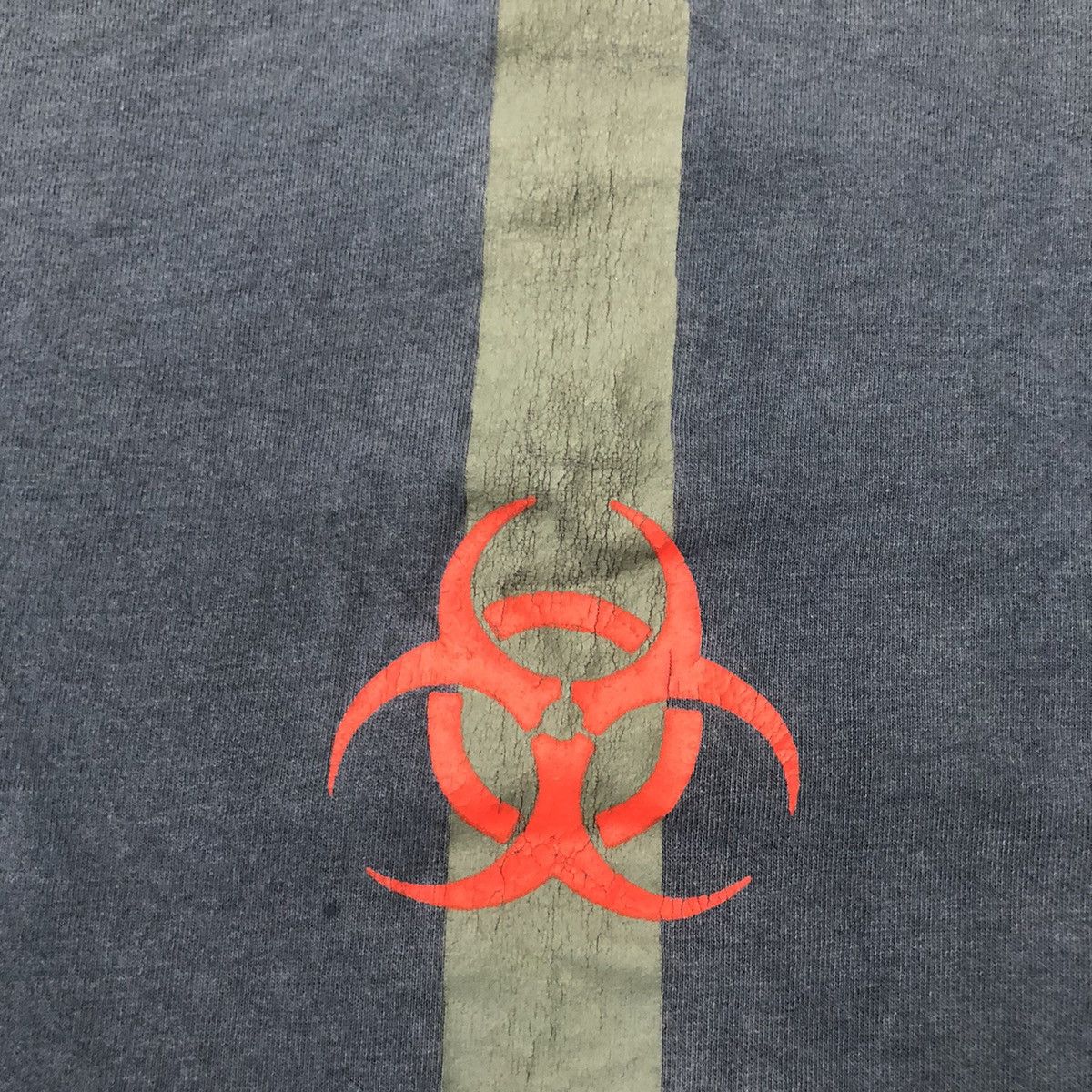 Vintage Vintage 90’s Biohazard T Shirt 20.5x29.5 Punk Rock Skate Size US M / EU 48-50 / 2 - 4 Thumbnail