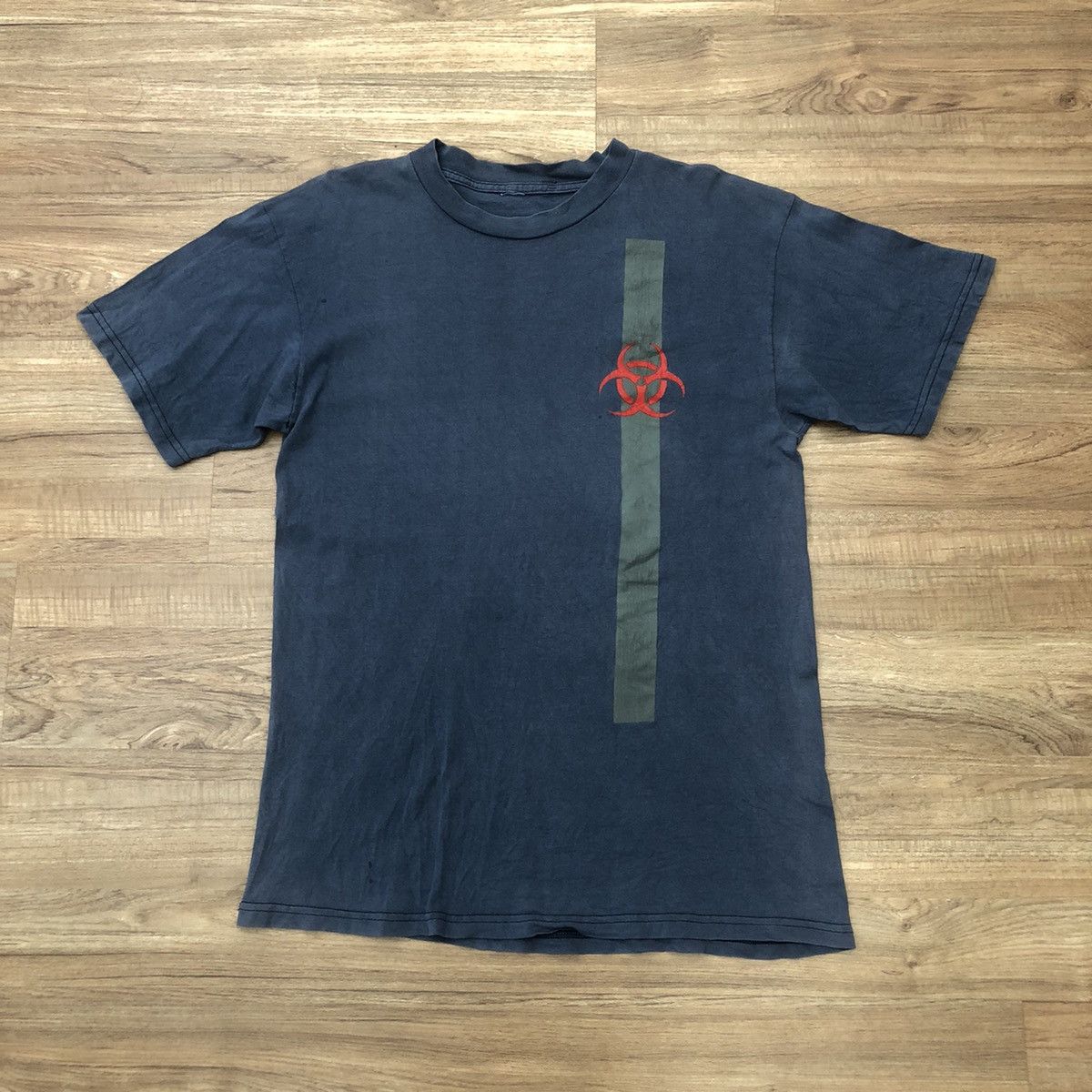 Vintage Vintage 90’s Biohazard T Shirt 20.5x29.5 Punk Rock Skate Size US M / EU 48-50 / 2 - 2 Thumbnail