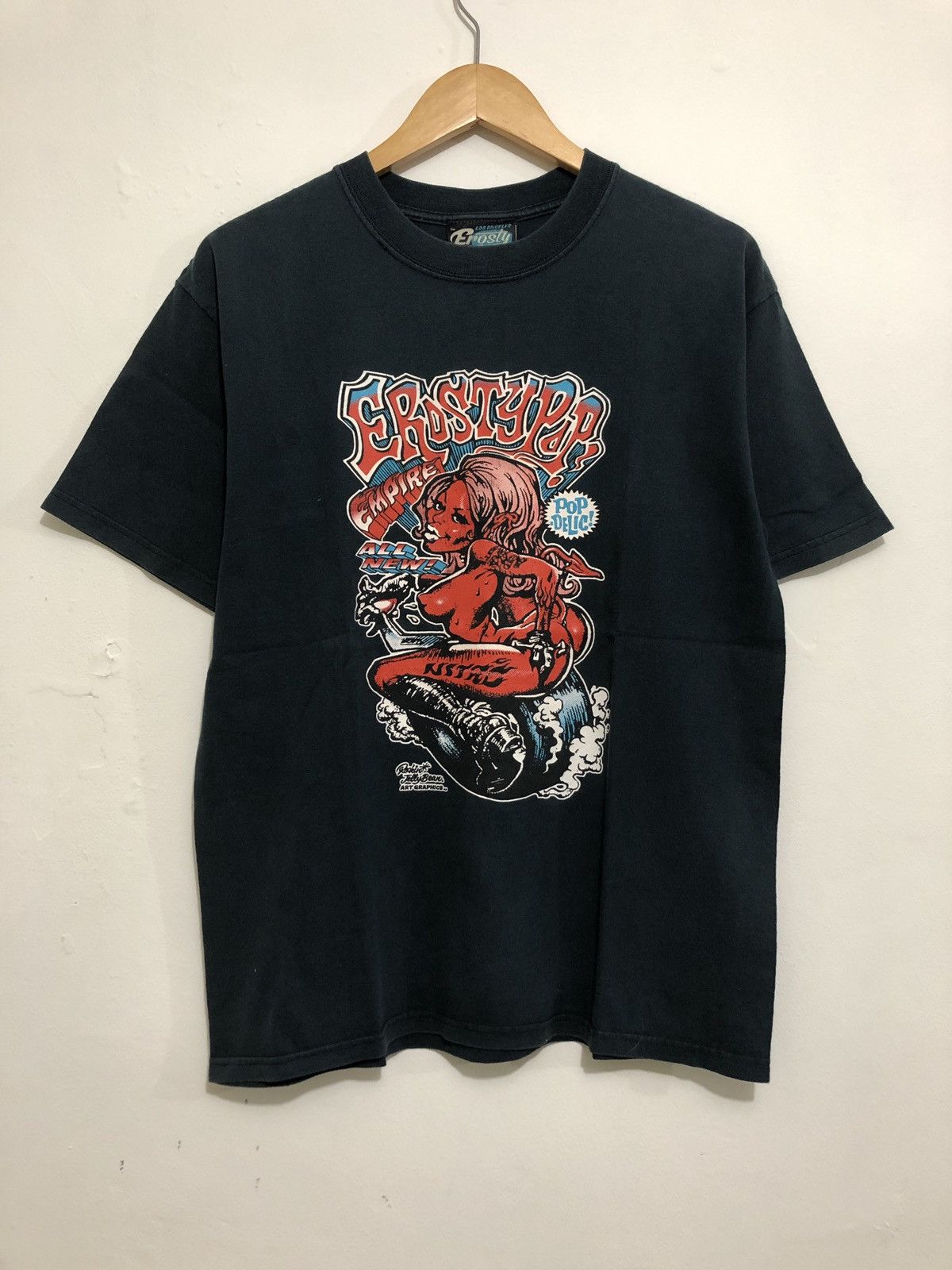 Vintage Vintage Erosty Pop Rockin Jelly Bear Art T-Shirt Size US M / EU 48-50 / 2 - 1 Thumbnail