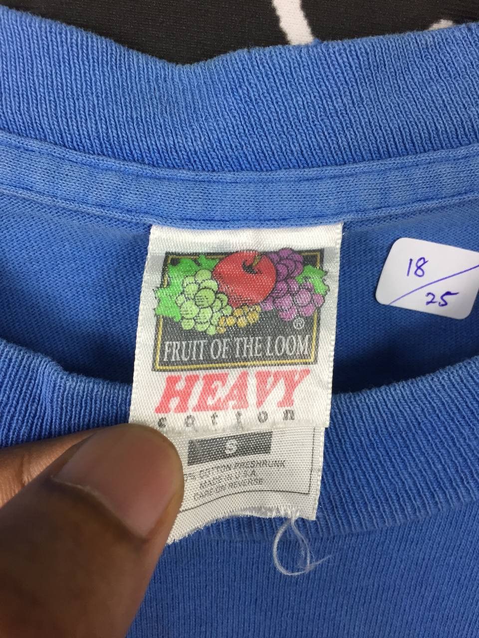 Fruit Of The Loom 90s Distressed World Communism Logo Streetwear Skate Tee Size US S / EU 44-46 / 1 - 6 Thumbnail