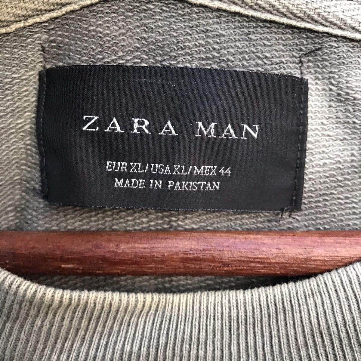 Zara Vintage Zara Man Crewneck Sweatshirt Size US L / EU 52-54 / 3 - 6 Thumbnail