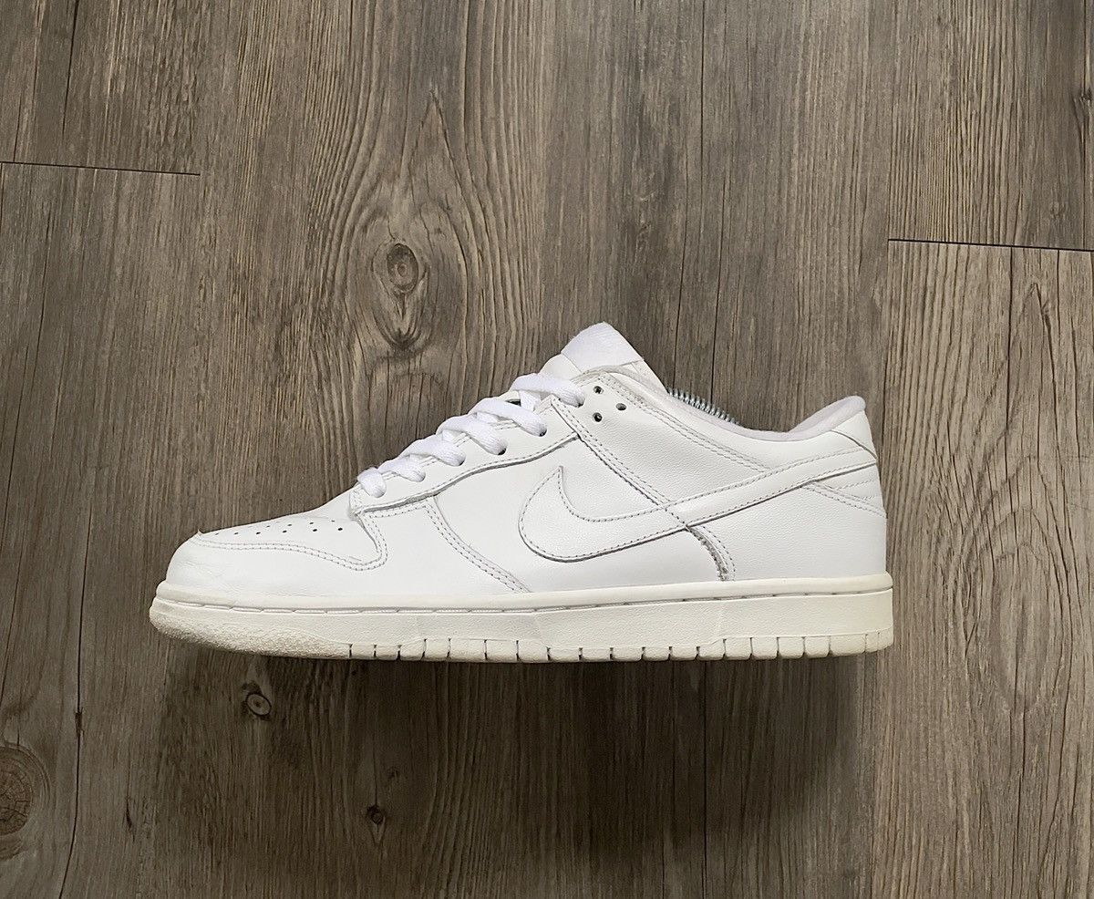 Nike × Vintage Nike Dunk Low triple white ‘06 Size US 8 / EU 41 - 5 Thumbnail