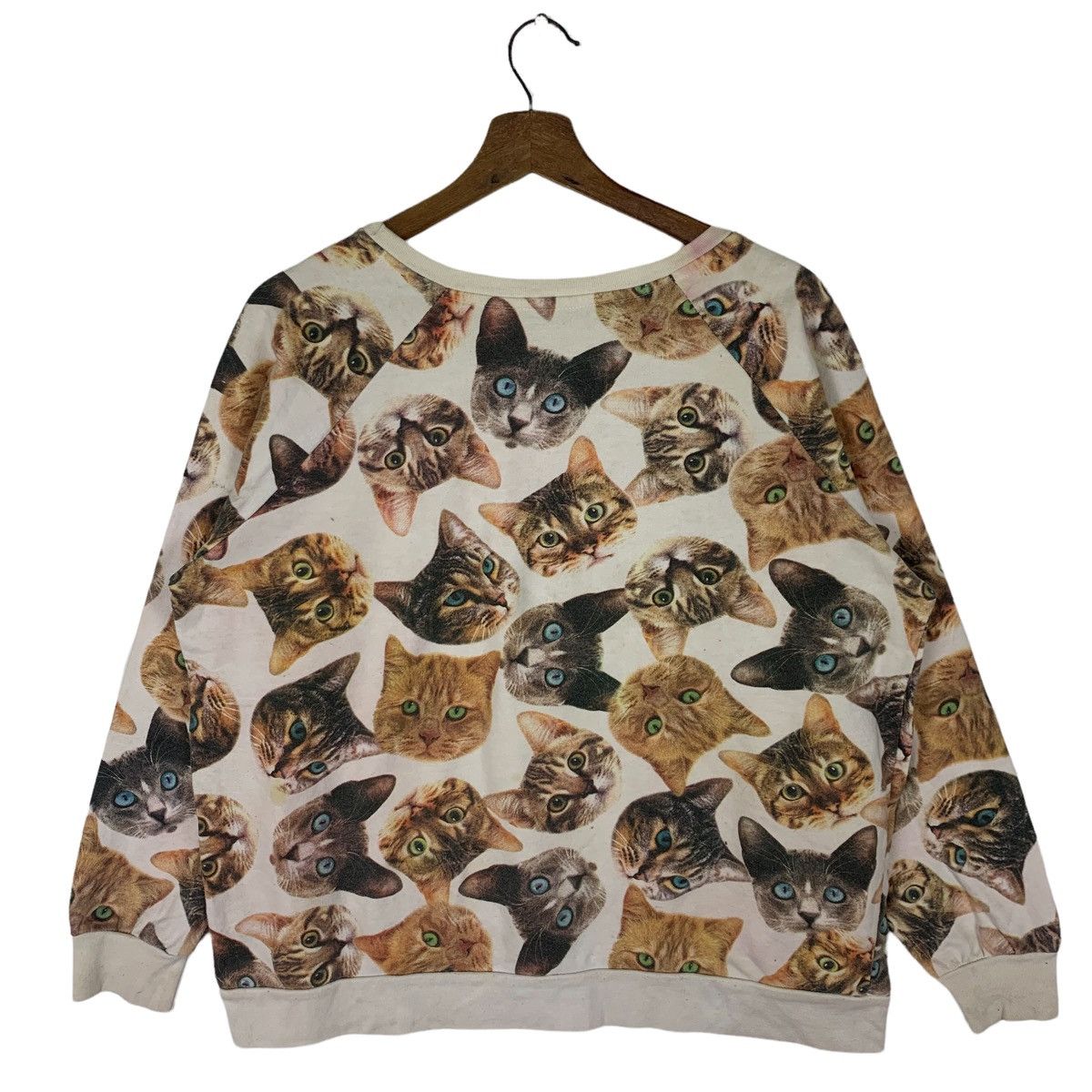 Japanese Brand Vintage Full Print Cat Crewneck Sweatshirt Size US XL / EU 56 / 4 - 4 Thumbnail