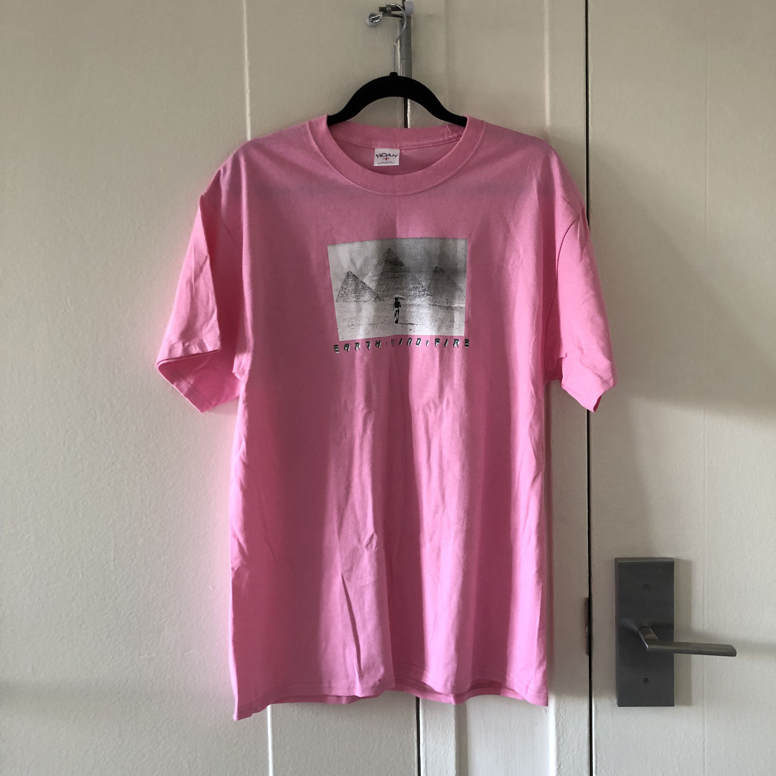 Noah Noah x Earth, Wind, and Fire Tee Size US L / EU 52-54 / 3 - 1 Thumbnail