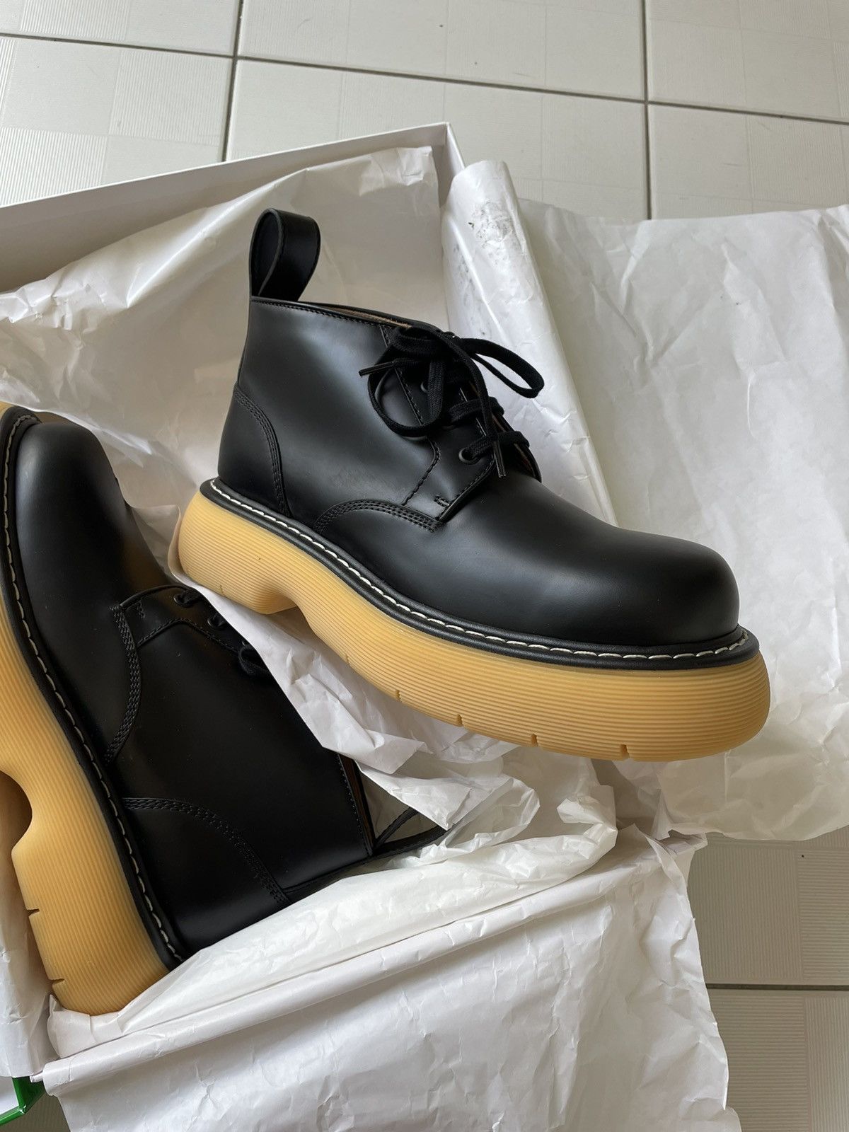 Bottega Veneta NEW 41 Black Yellow Leather Rubber The Bounce Lace-Up Boots Size US 8 / EU 41 - 8 Thumbnail