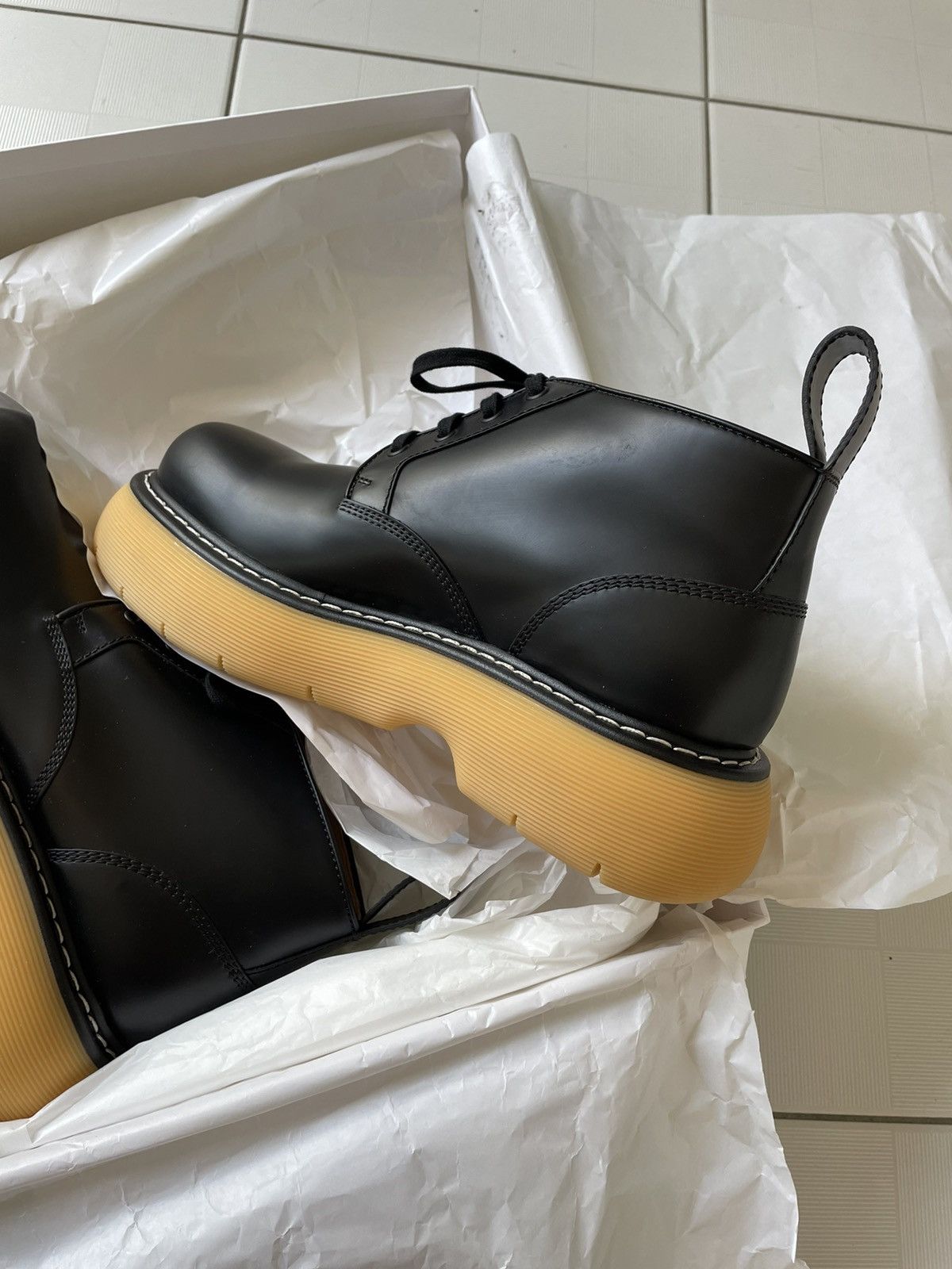 Bottega Veneta NEW 41 Black Yellow Leather Rubber The Bounce Lace-Up Boots Size US 8 / EU 41 - 9 Thumbnail