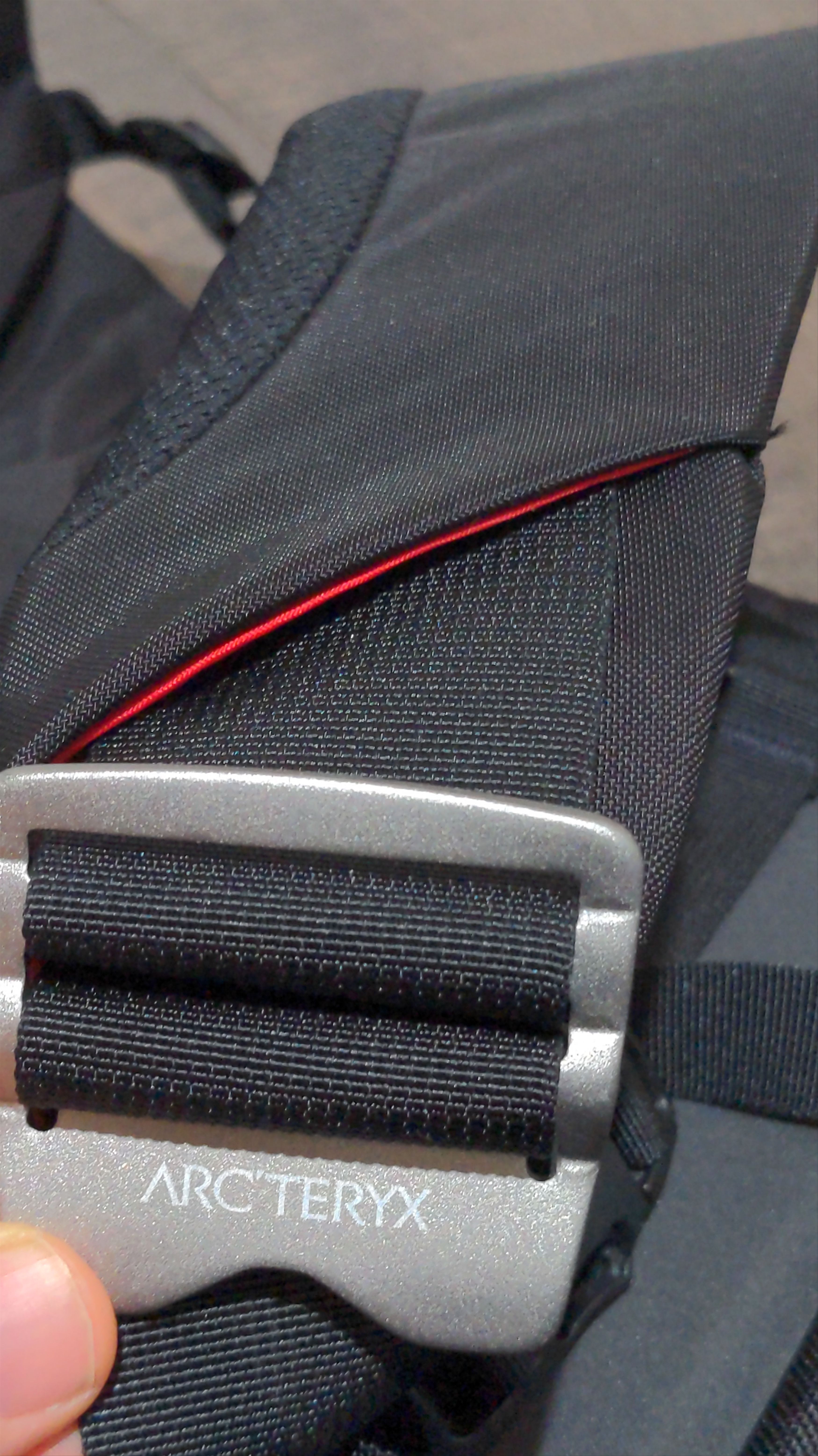 New ARC'TERYX Shoulder side bag Mistral 16