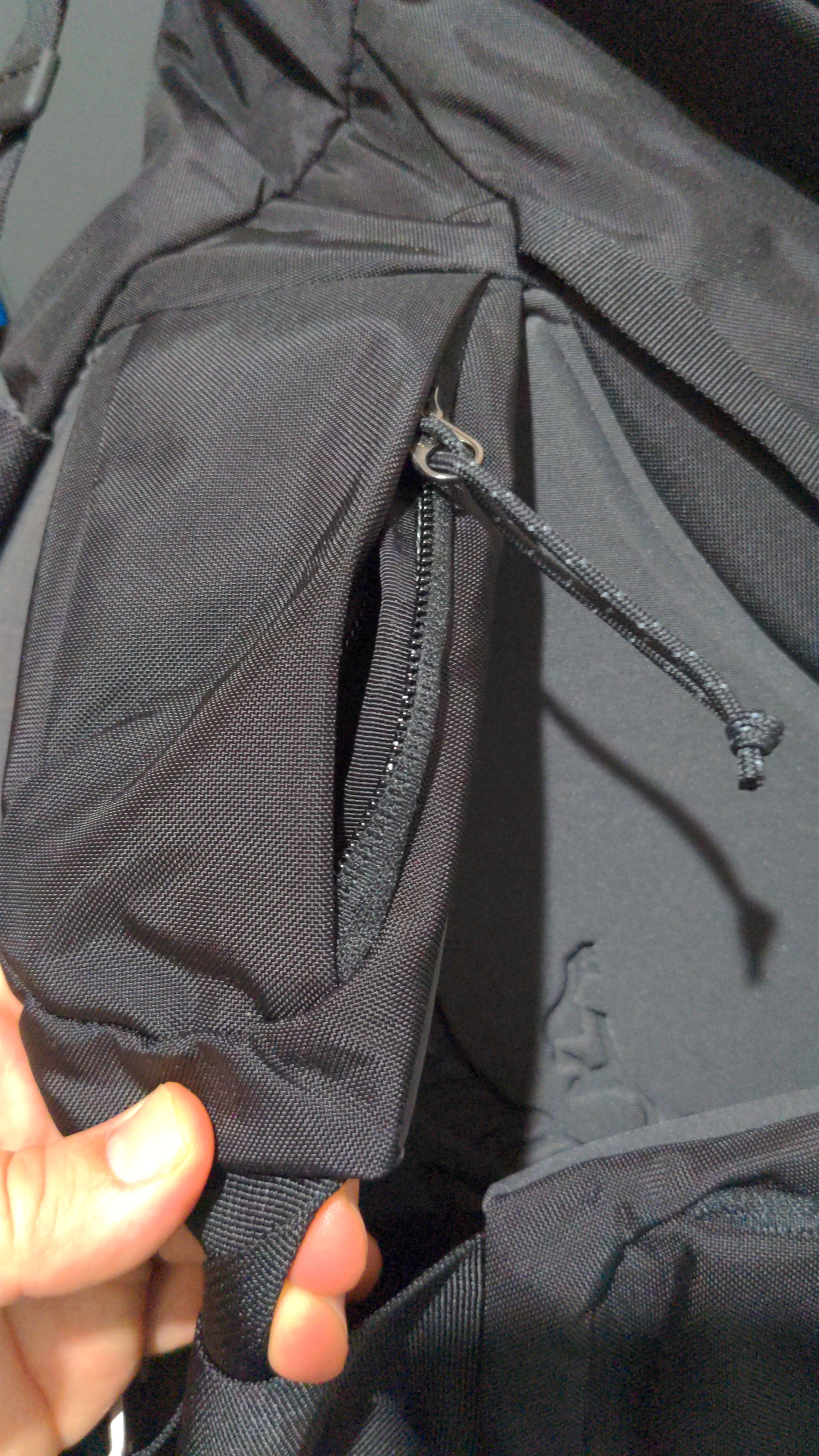 New ARC'TERYX Shoulder side bag Mistral 16