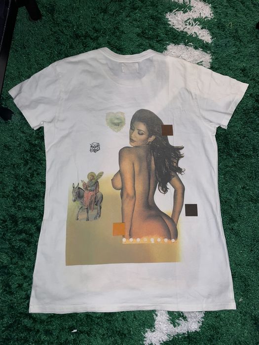 Kim kardashian best sale yeezus shirt