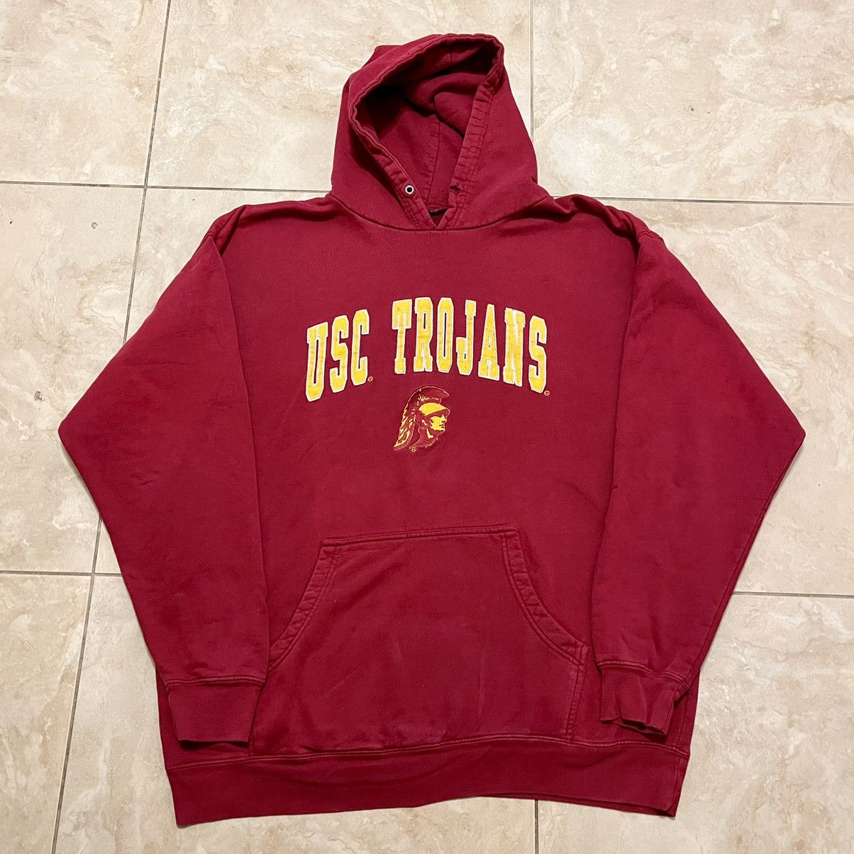 American College × Vintage VINTAGE EMBROIDERED USC PULLOVER HOODIE ...