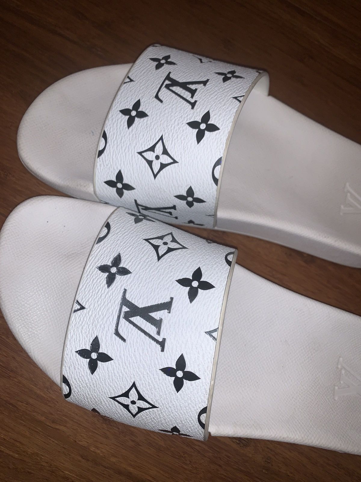 Louis Vuitton Louis Vuitton Waterfront Mule Slides Size US 6 / EU 39 - 4 Thumbnail